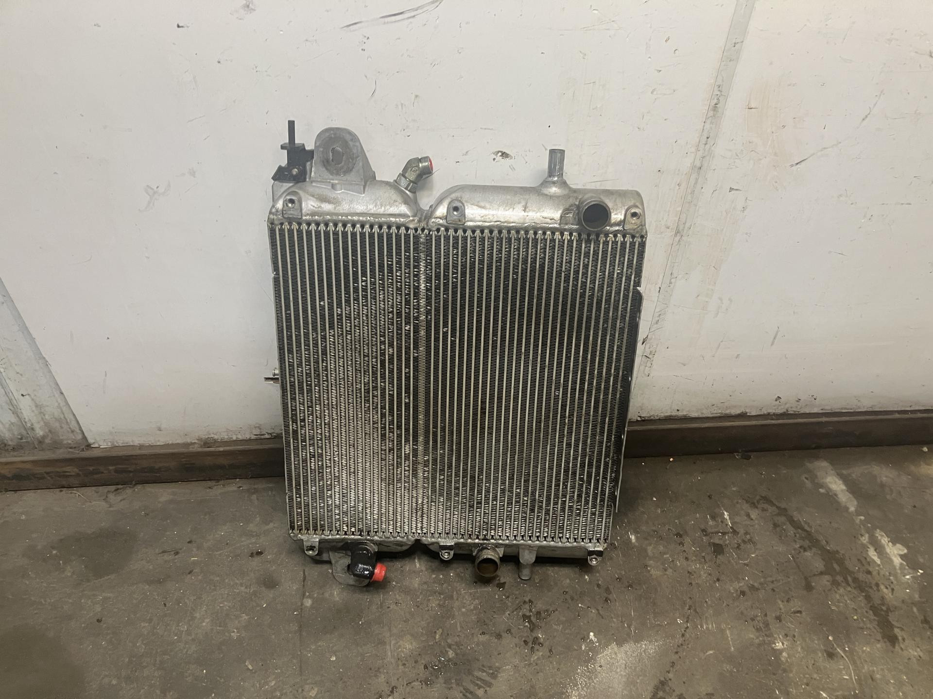 276d Radiator CAT 272D XHP Radiator for Sale