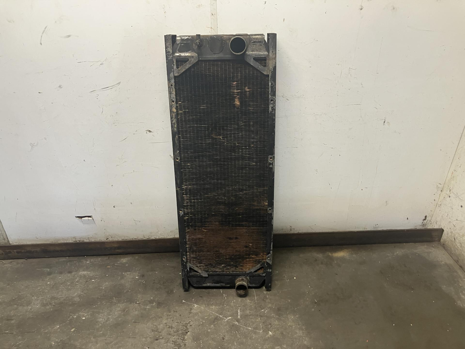 623640 Radiator AT223402 | John Deere 624H Radiator for Sale