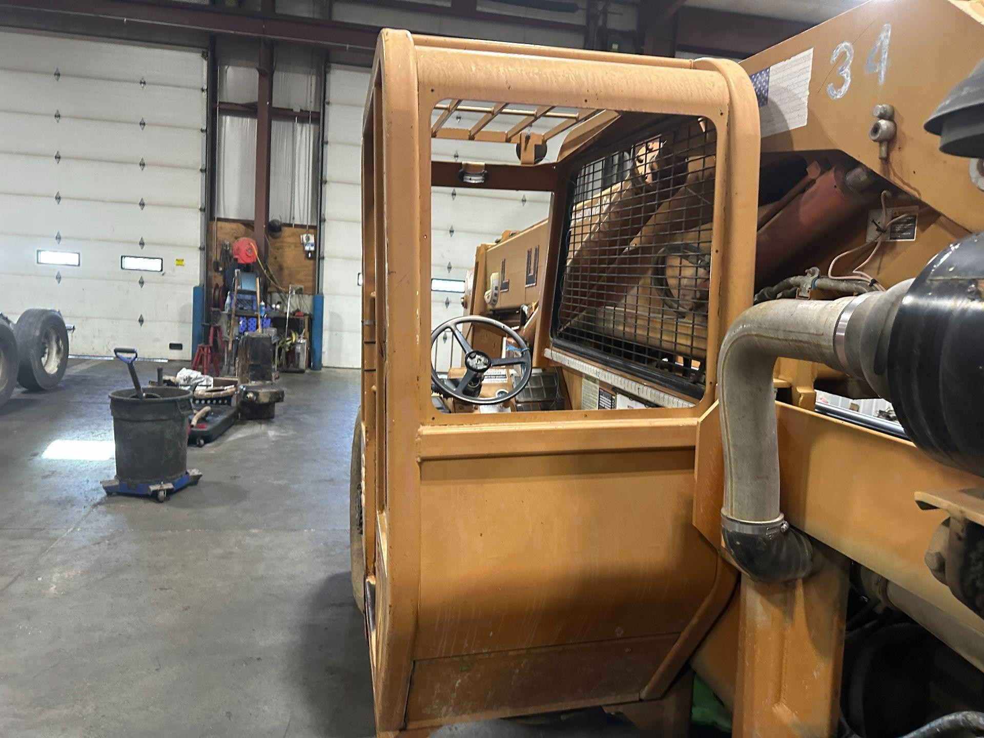 36006E | Lull 844C42 ROPS for Sale