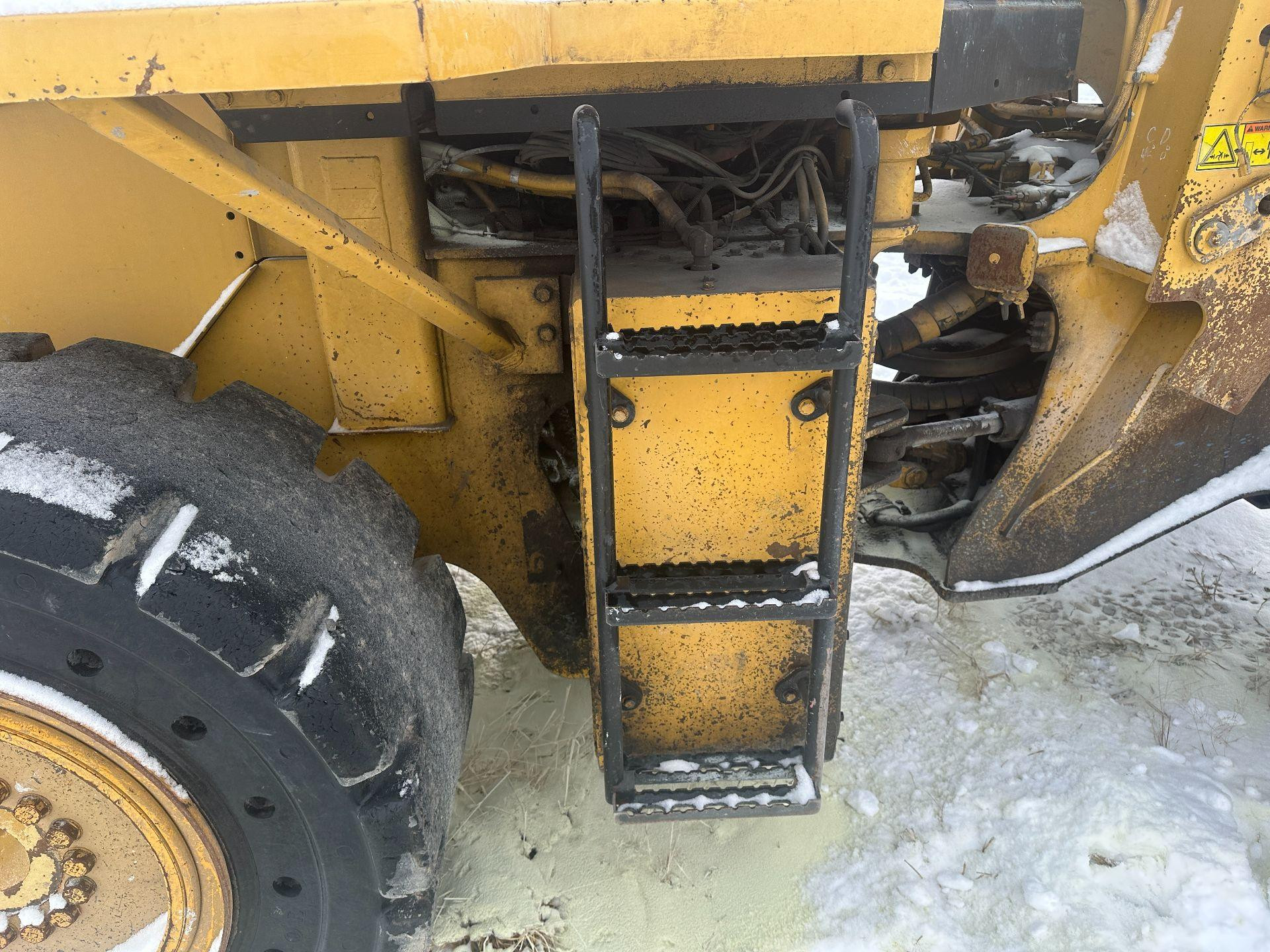 257-6283 | CAT 938H Step for Sale