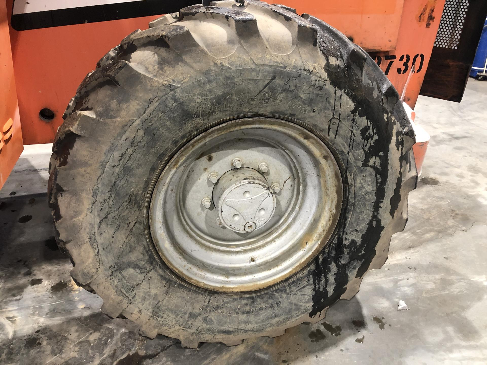 Skytrak 6042 Tire and Rim for Sale