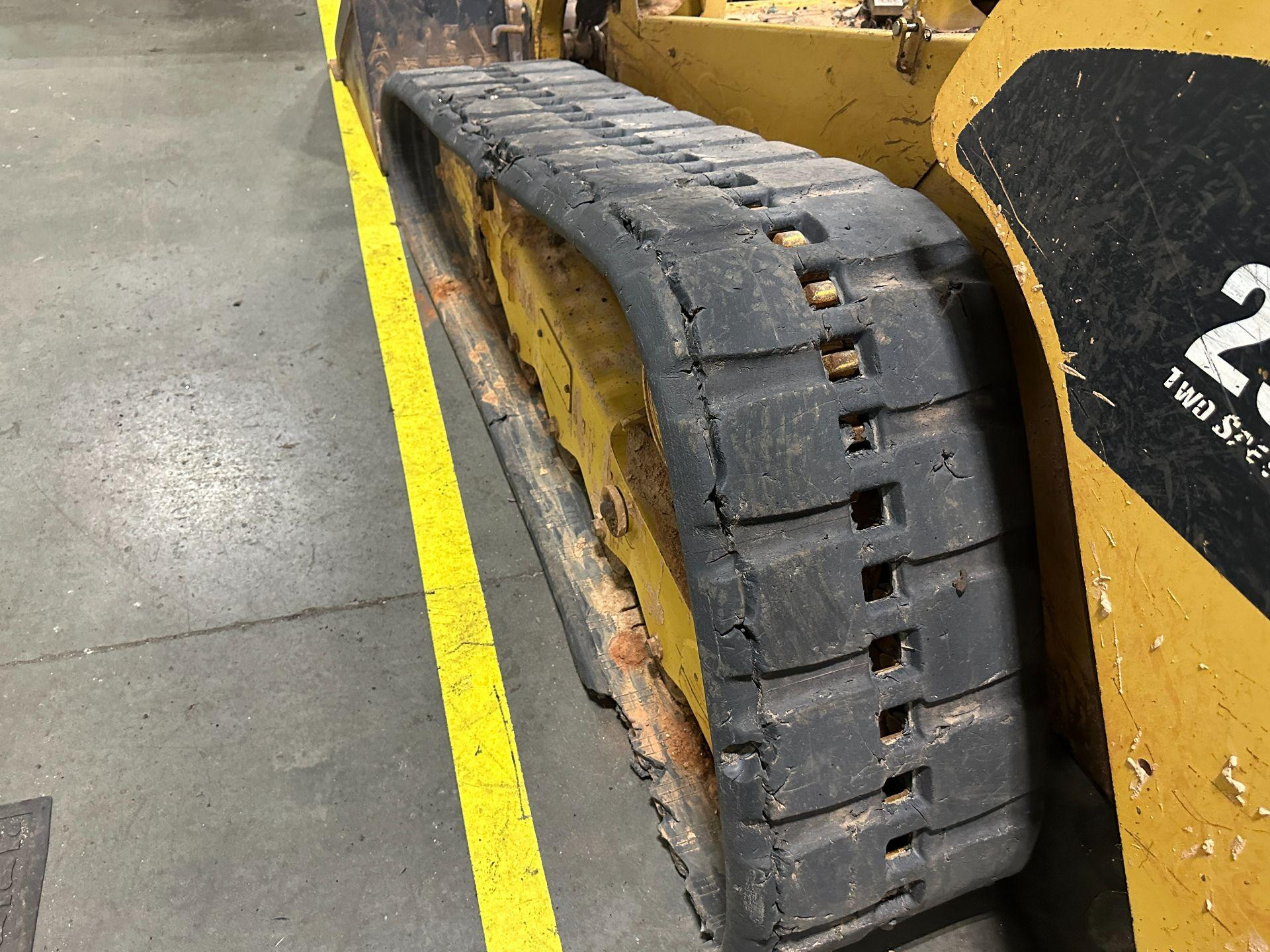 592-5830 | CAT 299C Track for Sale