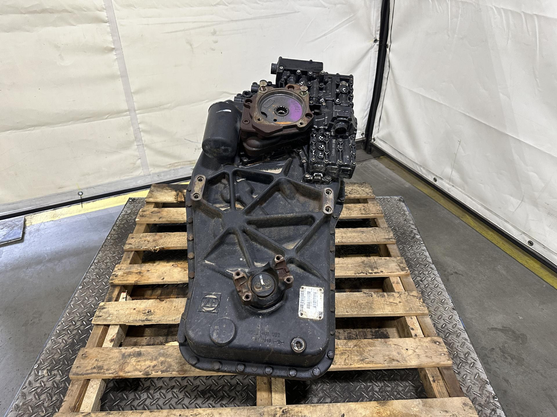4660013001 | Skytrak 6042 Transmission for Sale