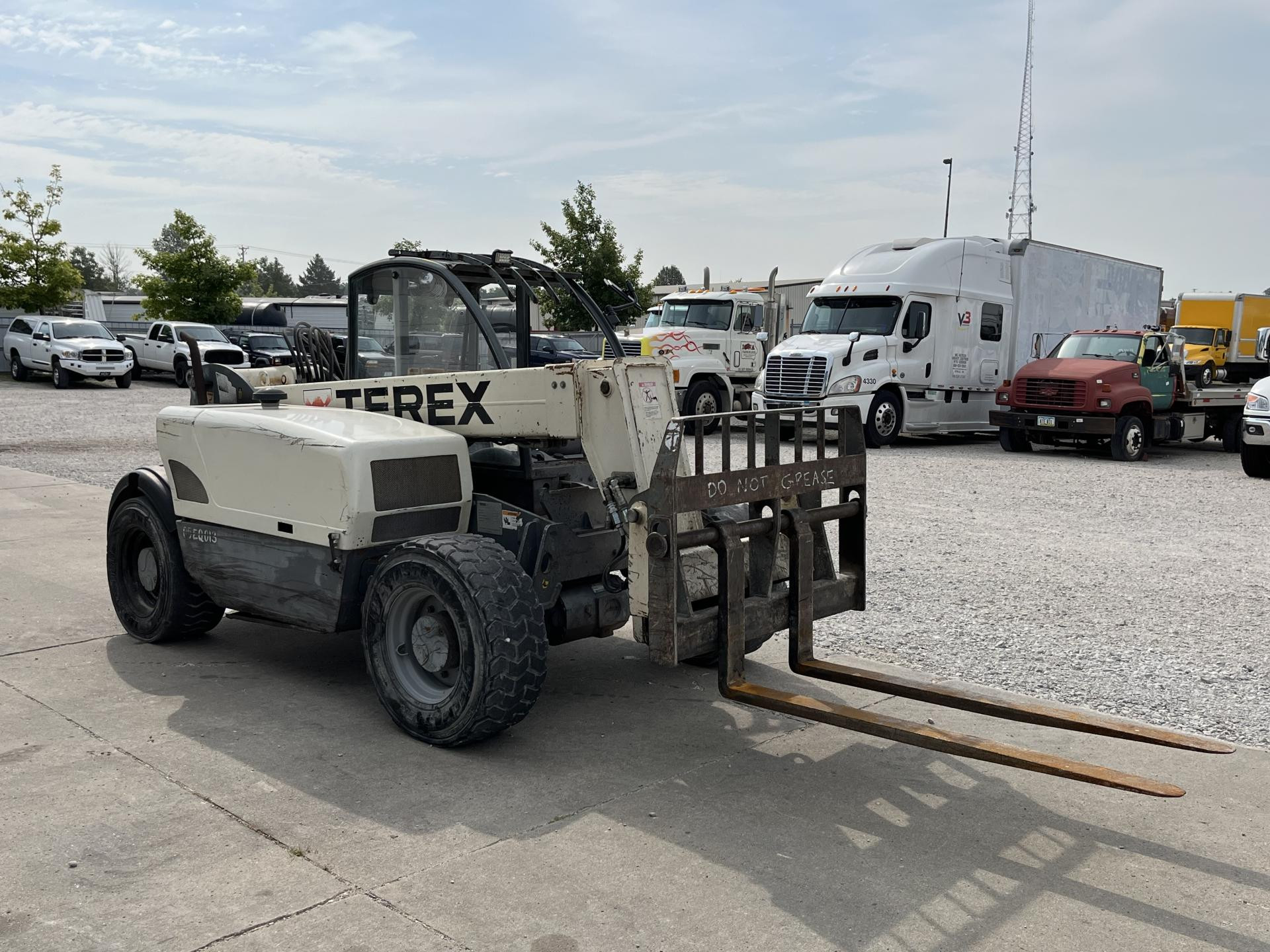 Terex Telehandler Equipment Unit for Sale
