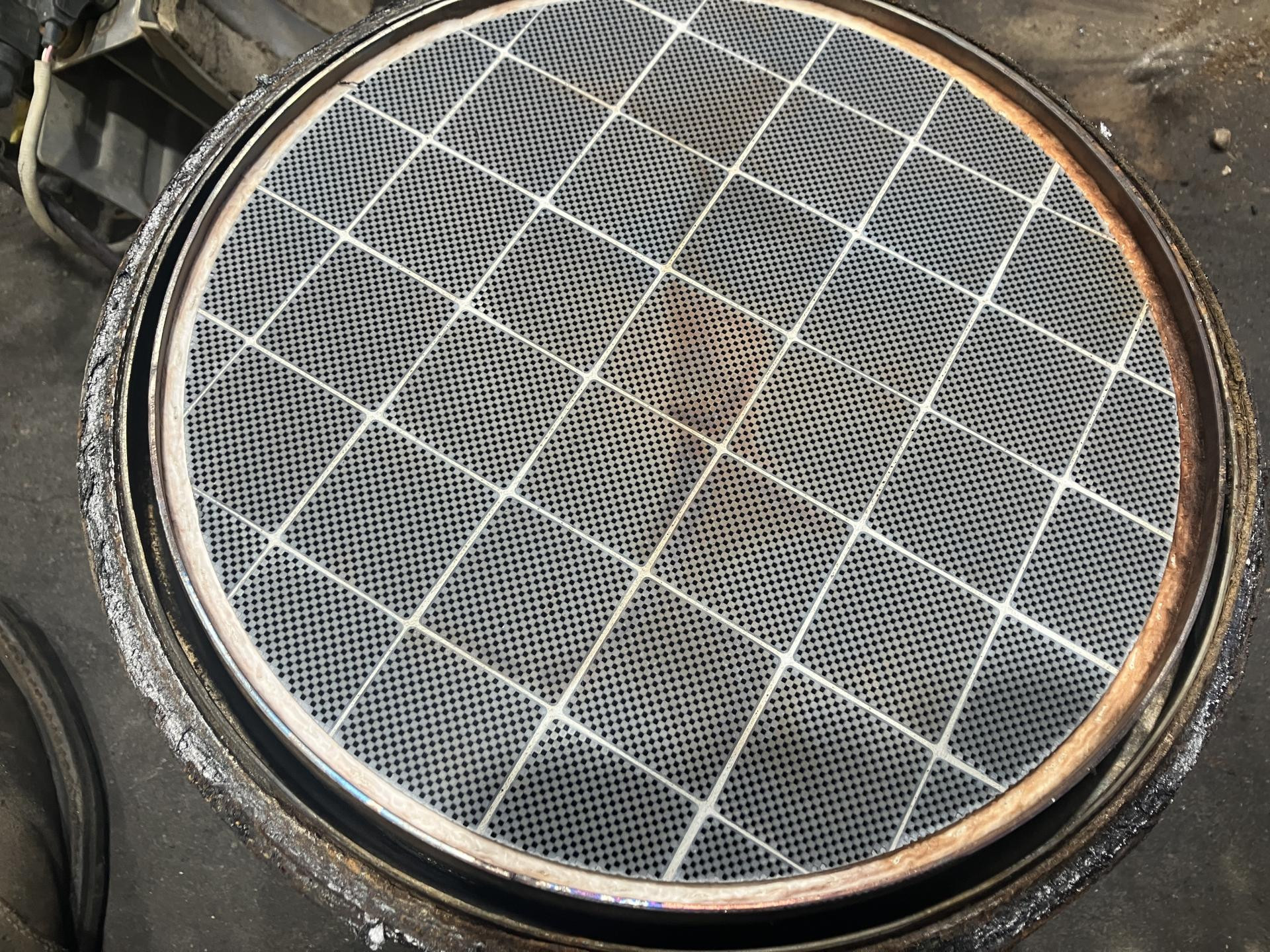 Cummins B6.7 Exhaust DPF Filter for Sale