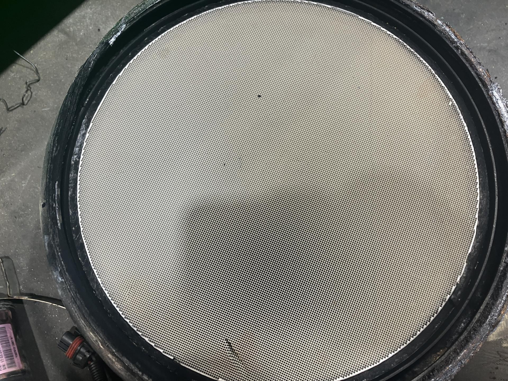 Cummins B6.7 Exhaust DPF Filter for Sale