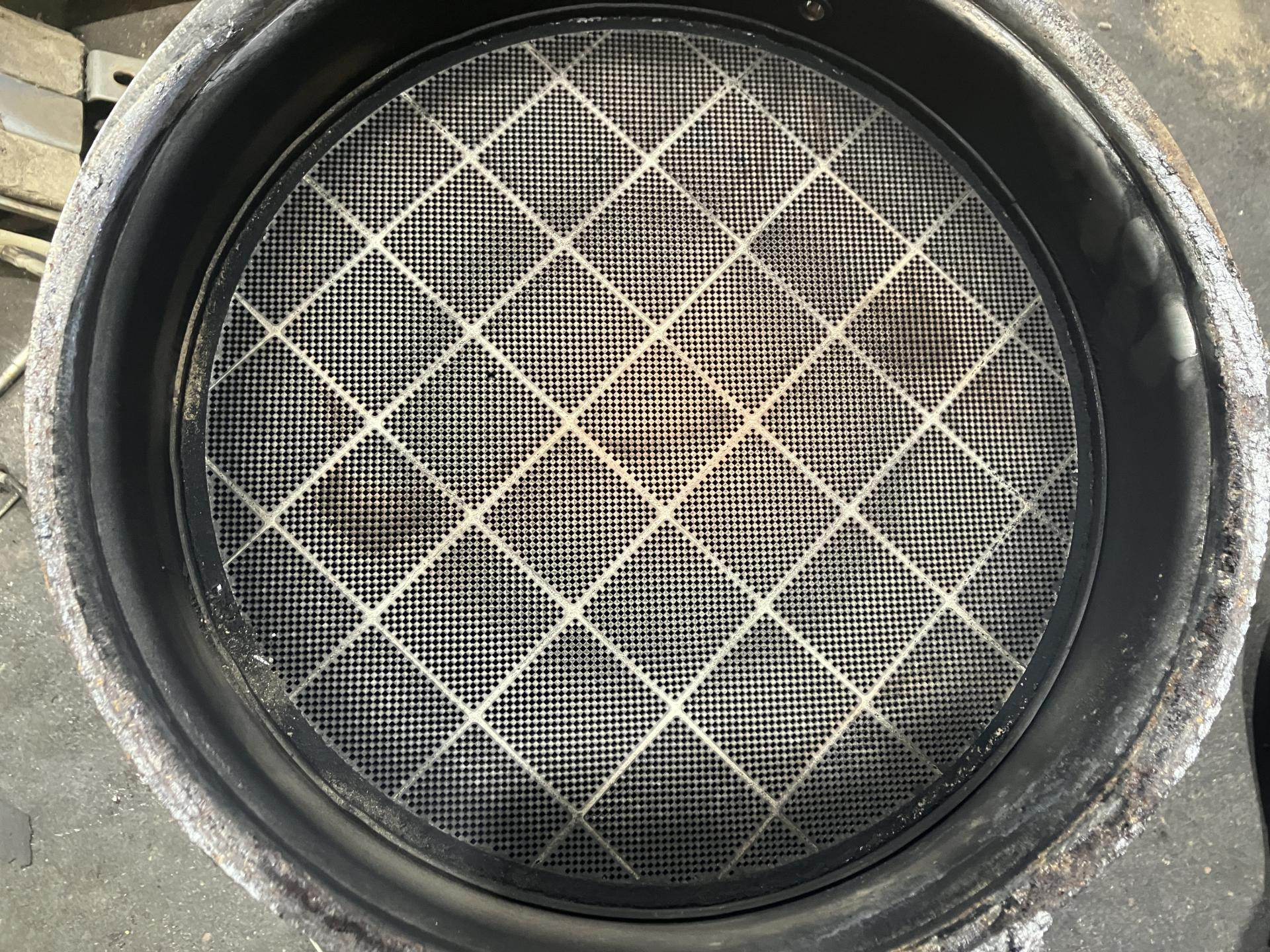 Cummins B6.7 Exhaust DPF Filter for Sale