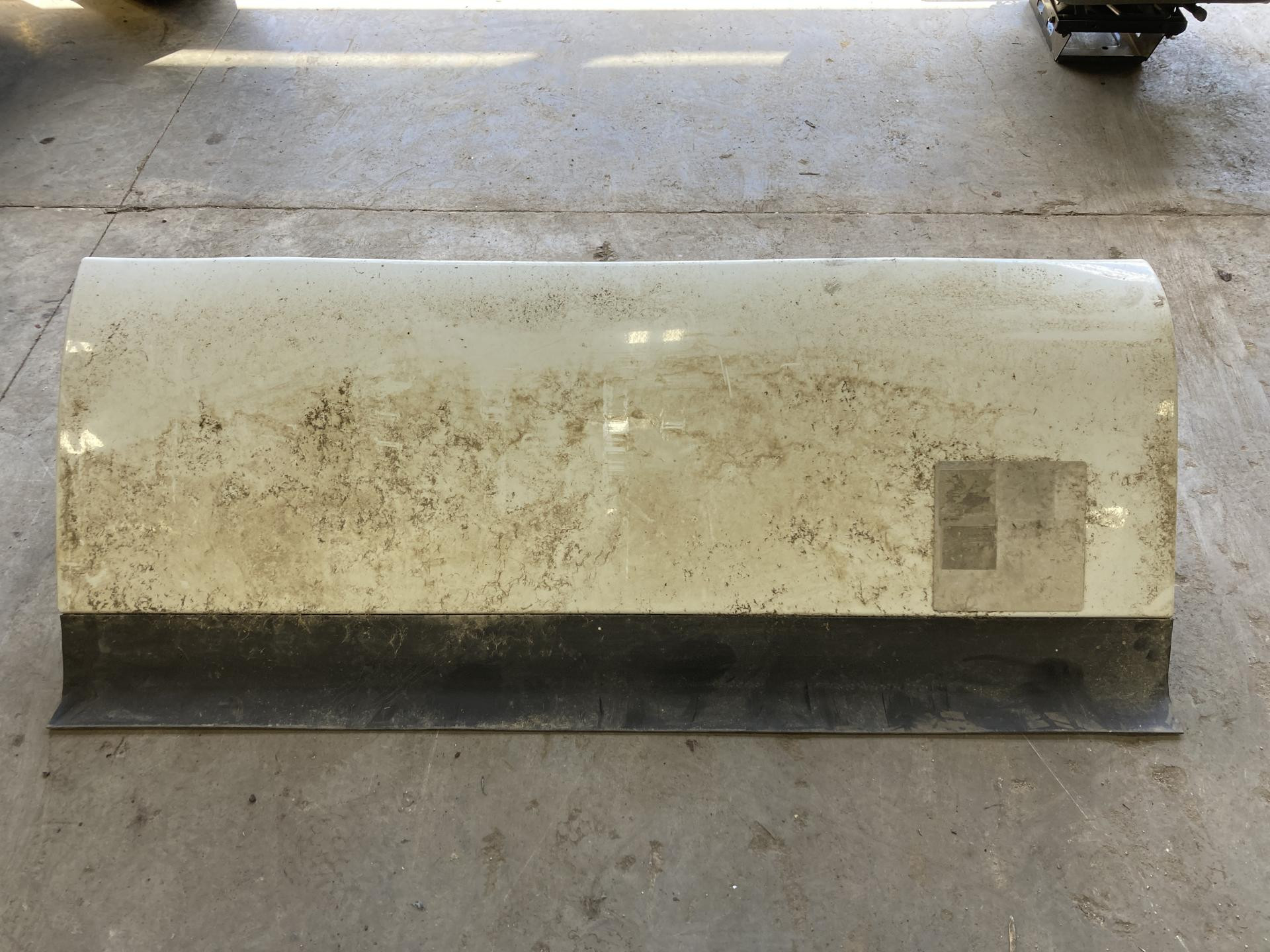 R33-1214R | Peterbilt 579 Side Fairing/Cab Extender for Sale