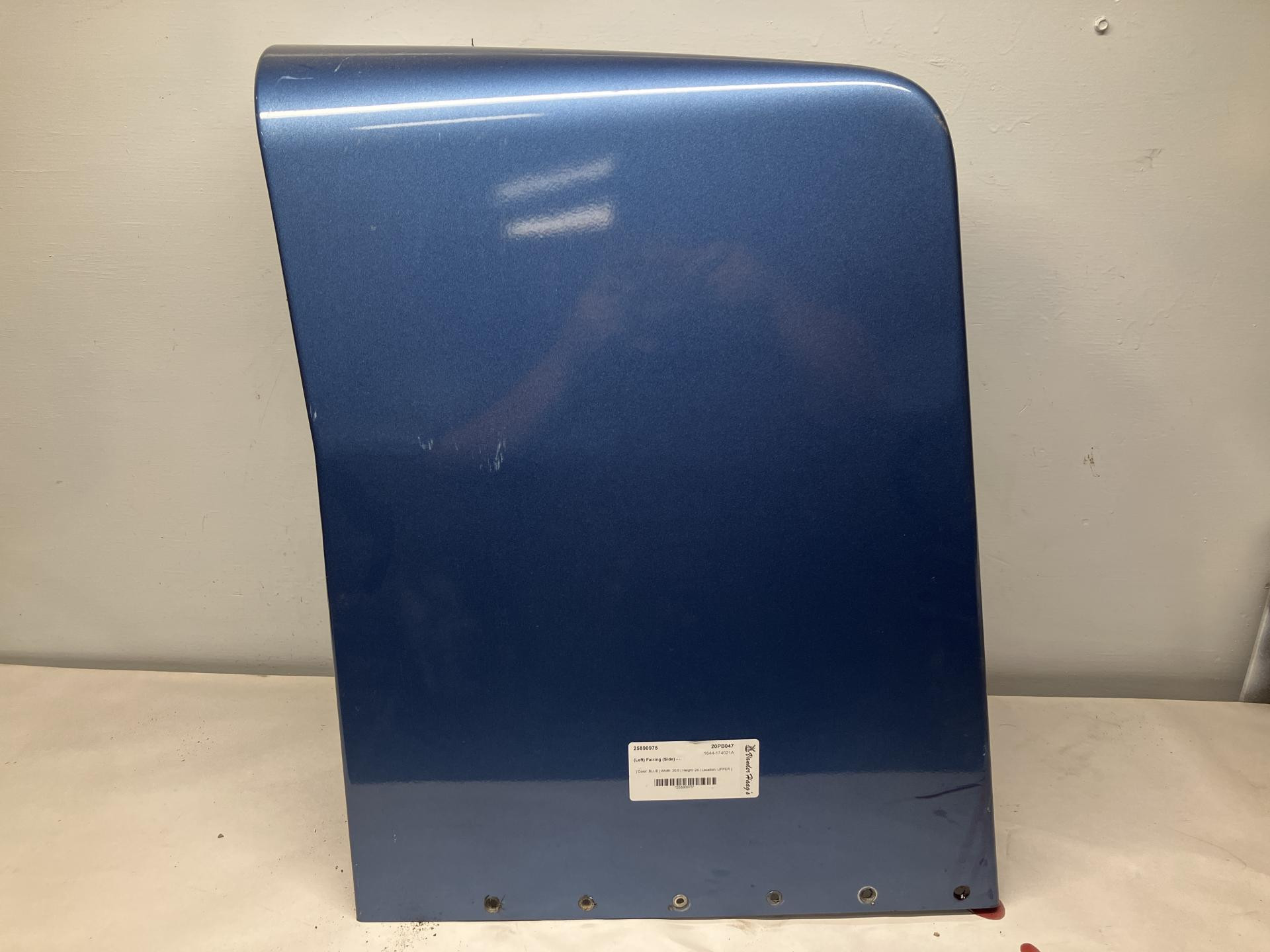 Peterbilt 579 Side Fairing/Cab Extender for Sale