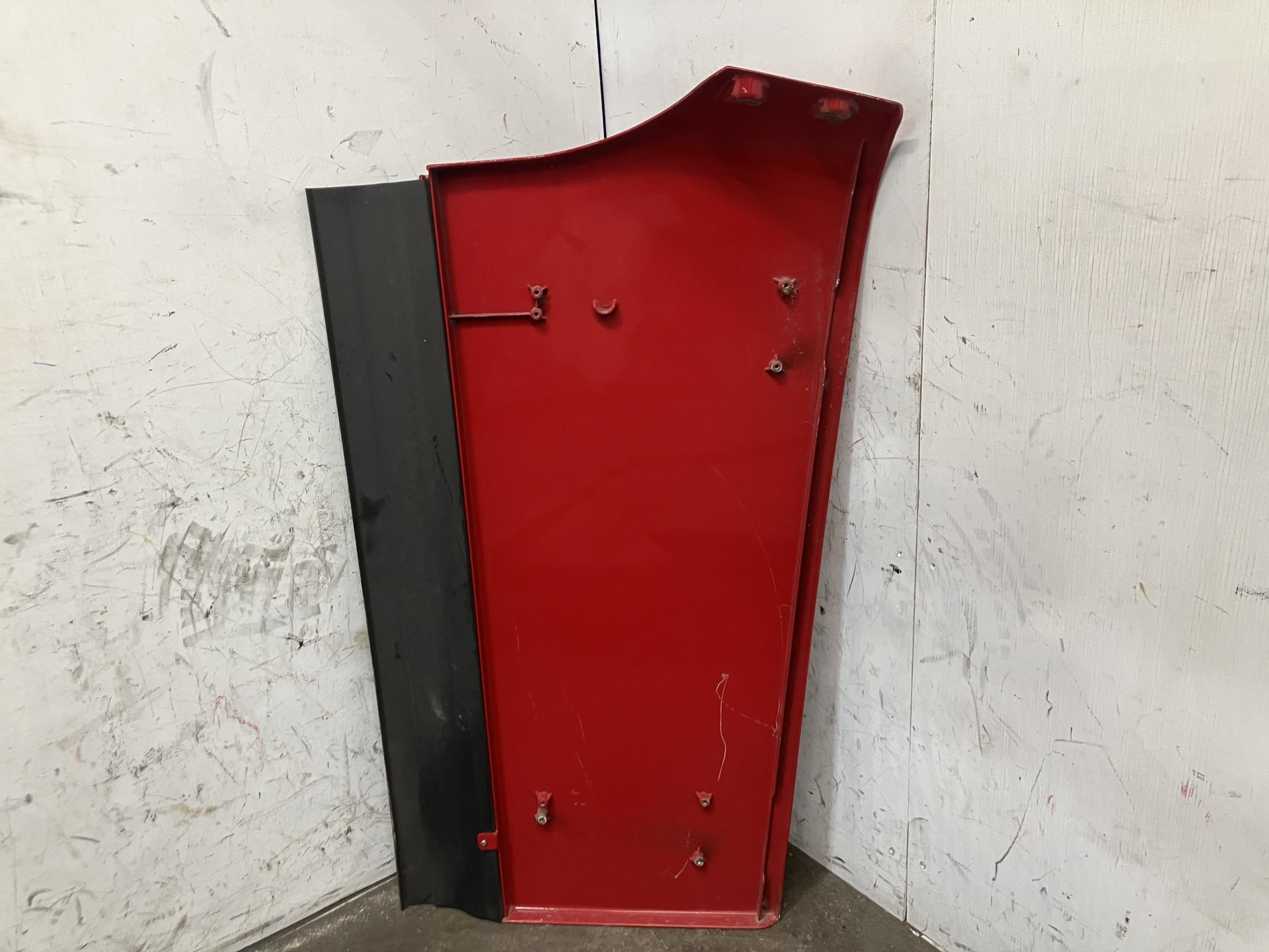 Freightliner CASCADIA Side Fairing/Cab Extender for Sale