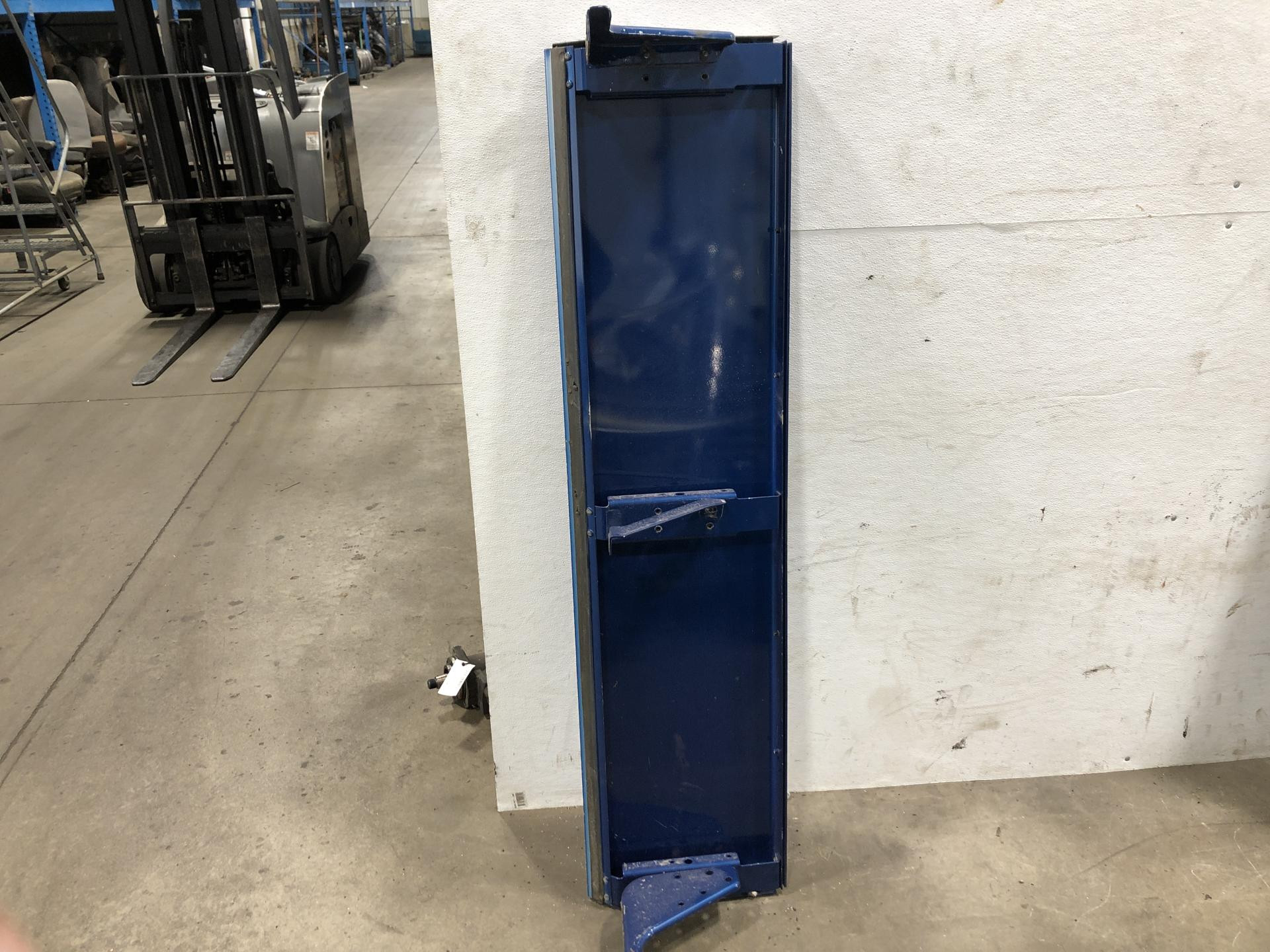 VERIFY | Kenworth T680 Side Fairing/Cab Extender for Sale