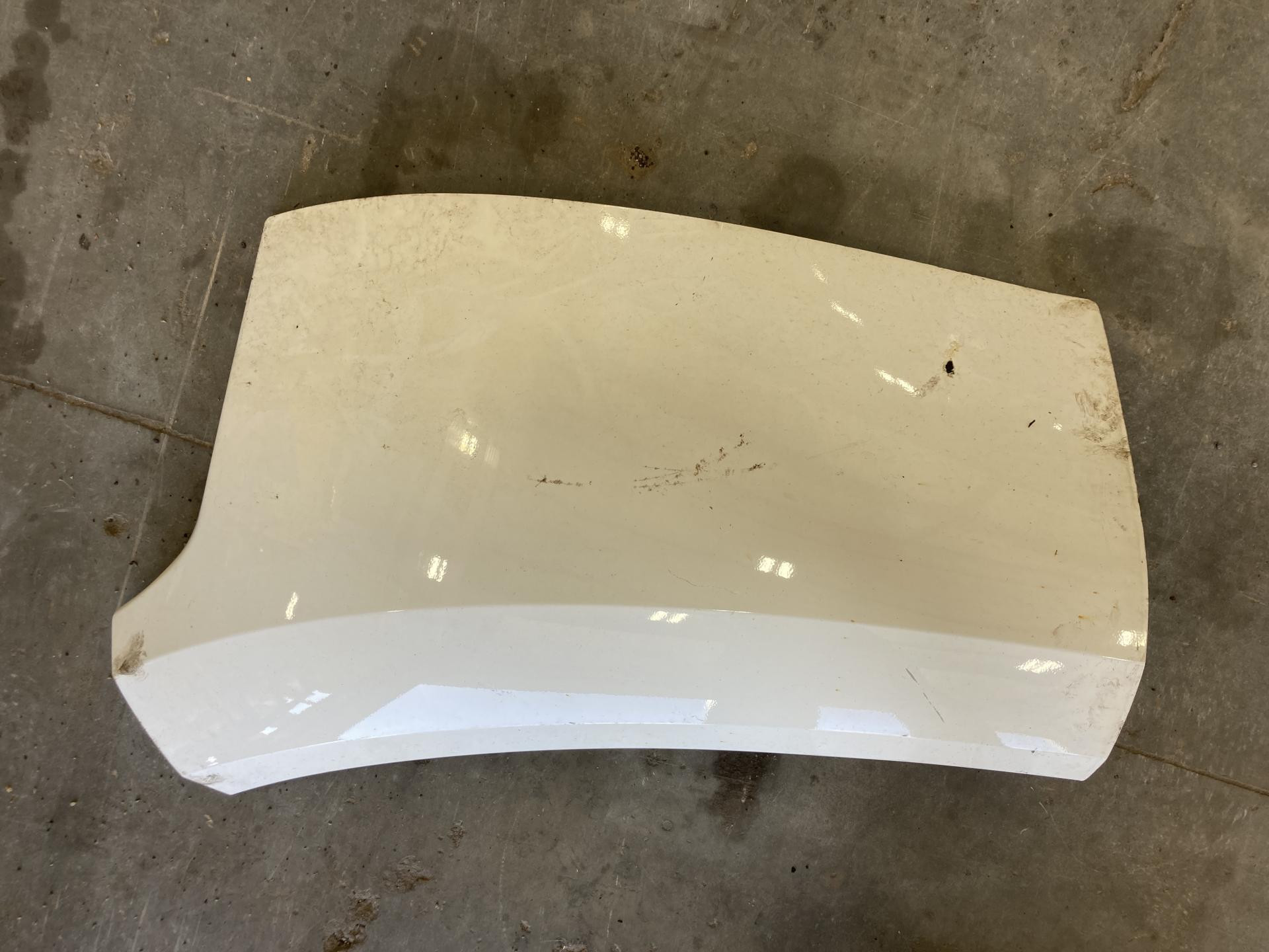 N35-6045 | Peterbilt 579 Fender for Sale