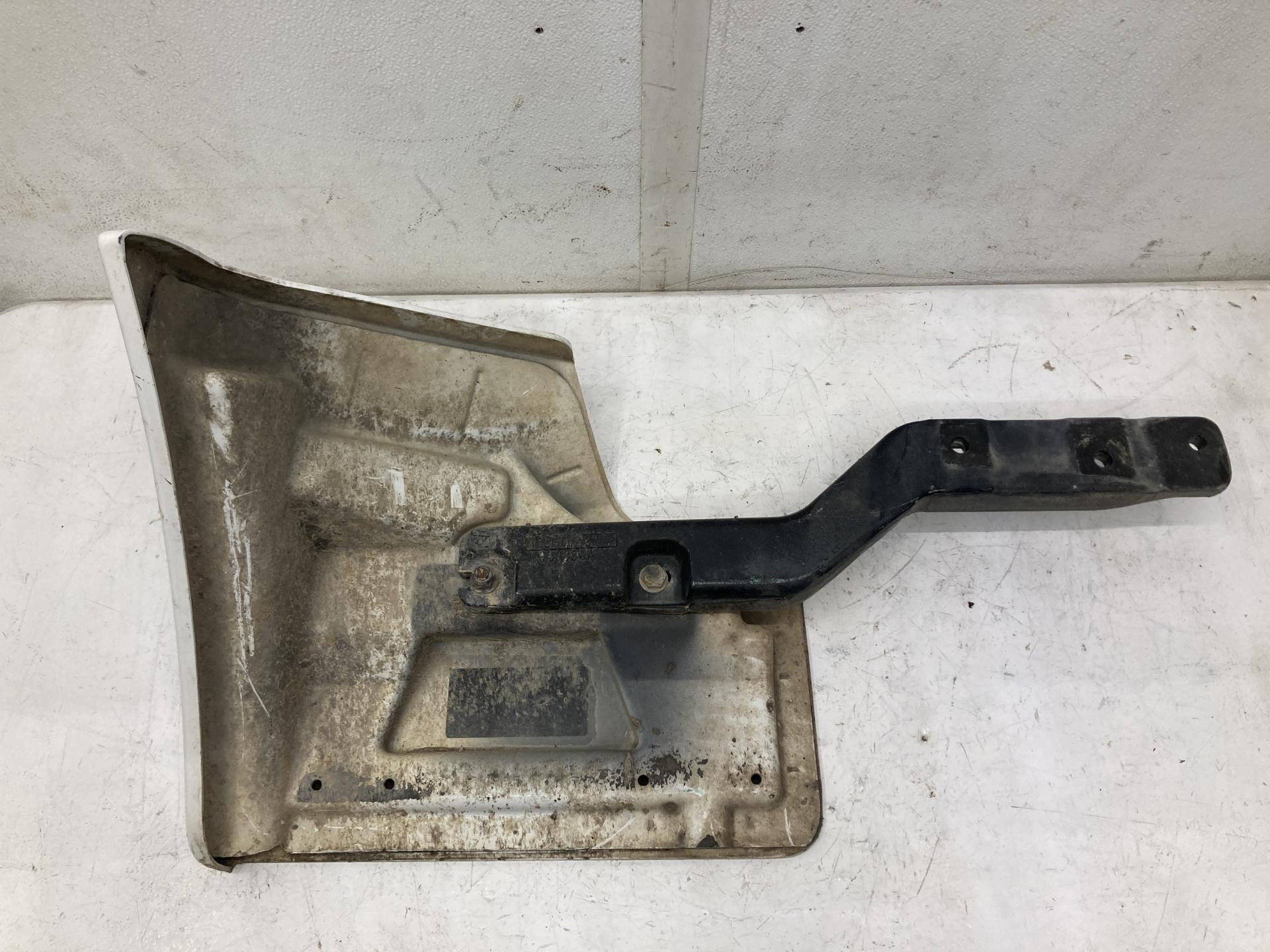Kenworth T880 Fender for Sale