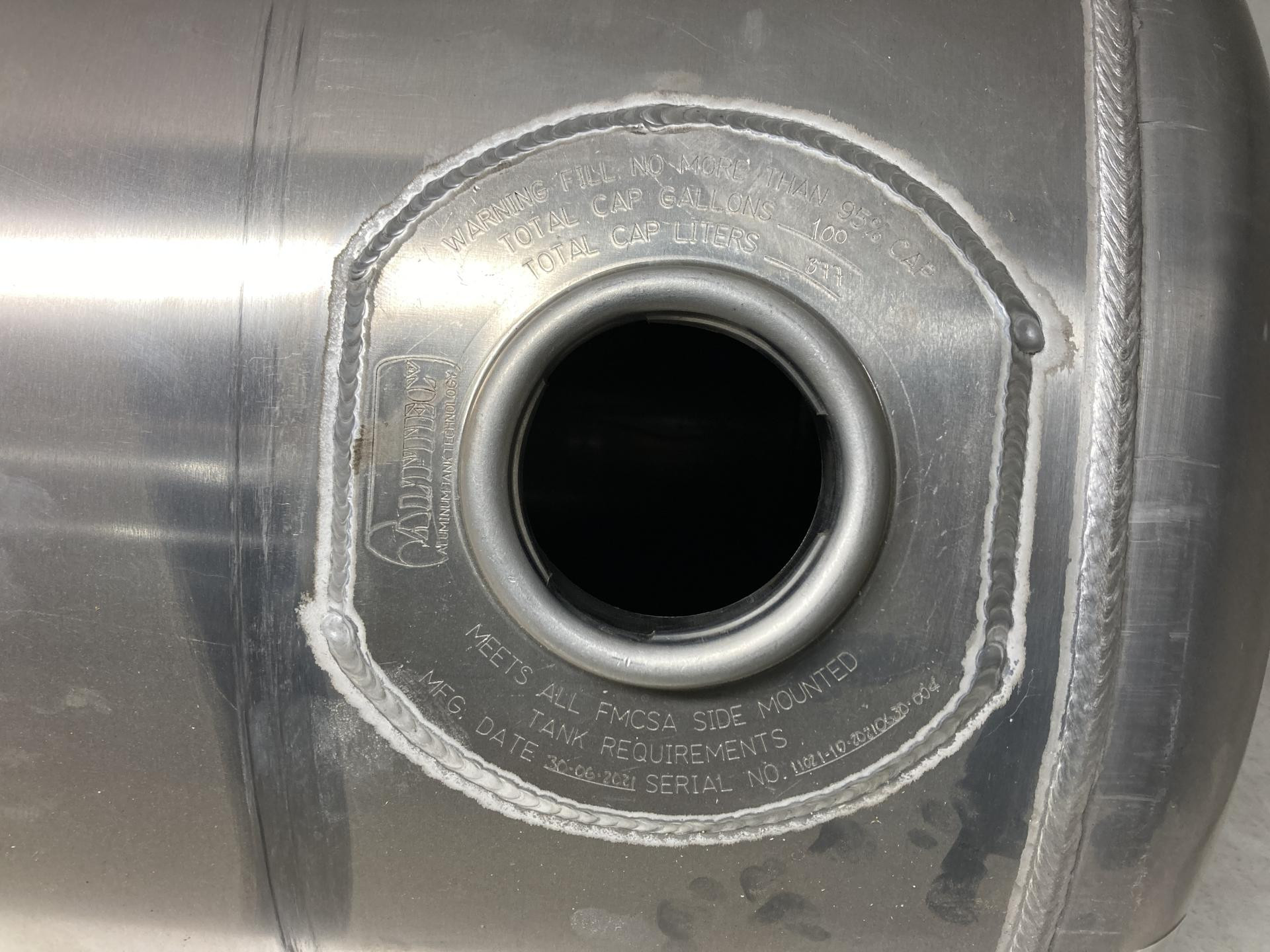 1104827072T124U Peterbilt 567 Fuel Tank for Sale