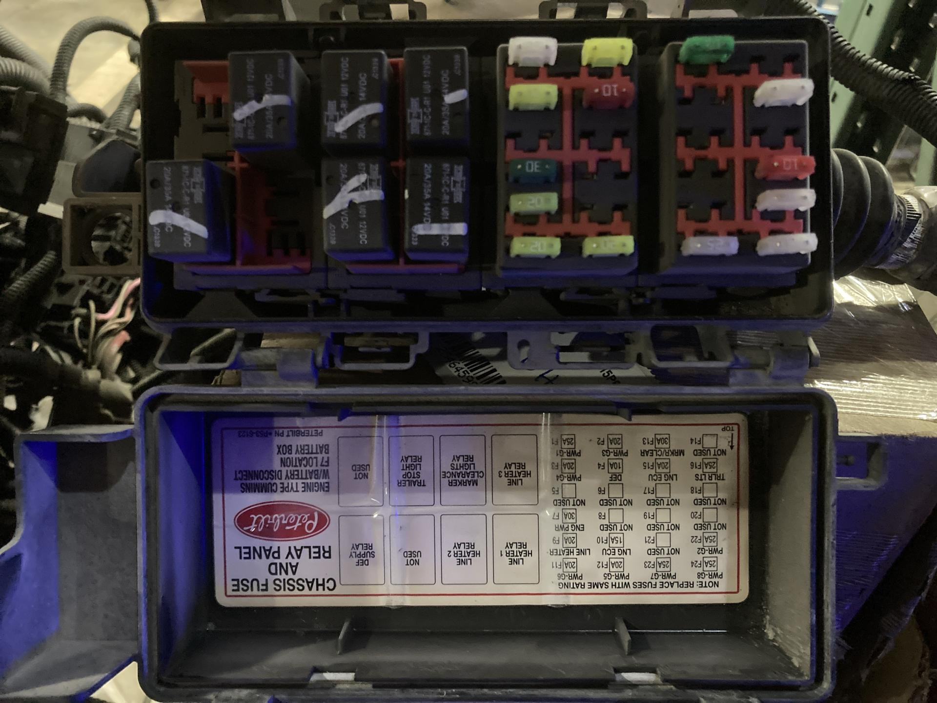 P53-6123 | Peterbilt 386 Fuse Box for Sale
