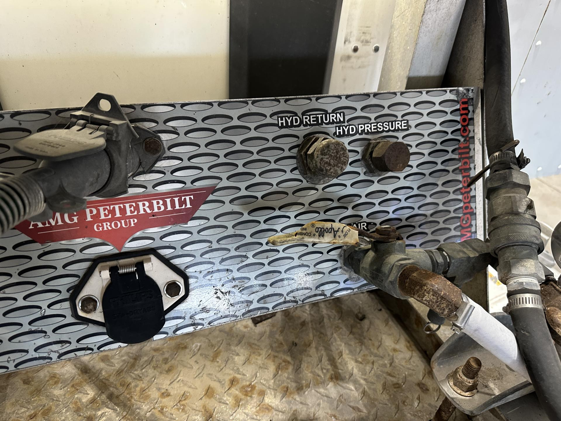 Peterbilt 579 Cab Protector / Headache Rack for Sale