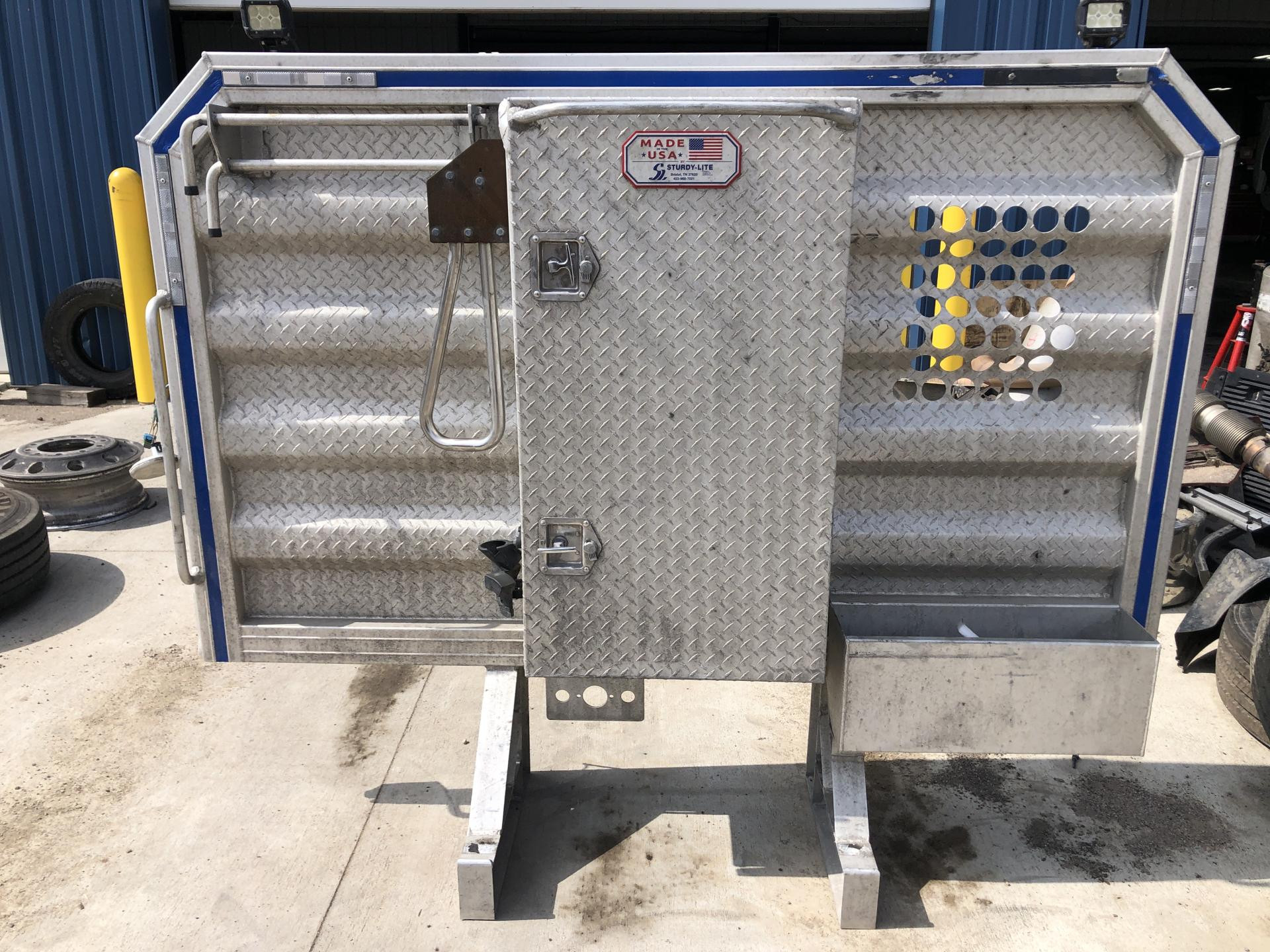 Mack ANTHEM (AN) Cab Protector / Headache Rack for Sale
