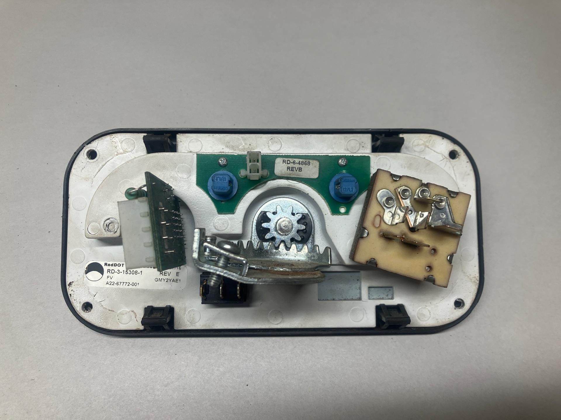 ２点　　　(1〜2枚目)18800＋8800 1682801880 - Cylinder head OE number by CITROËN, FIAT, FORD