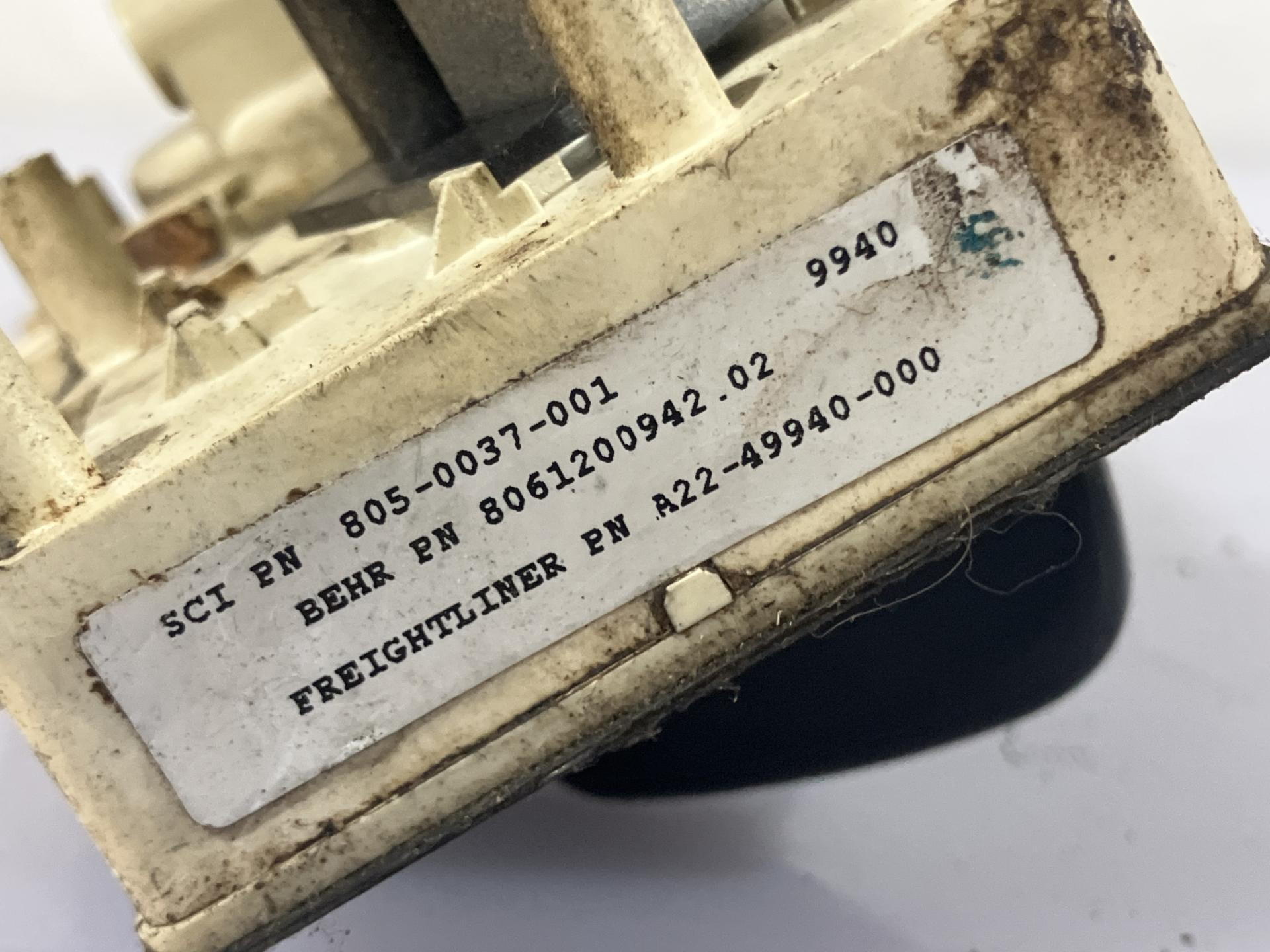 805-0037-001 | Freightliner C120 CENTURY Heater & AC Temperature Control fo