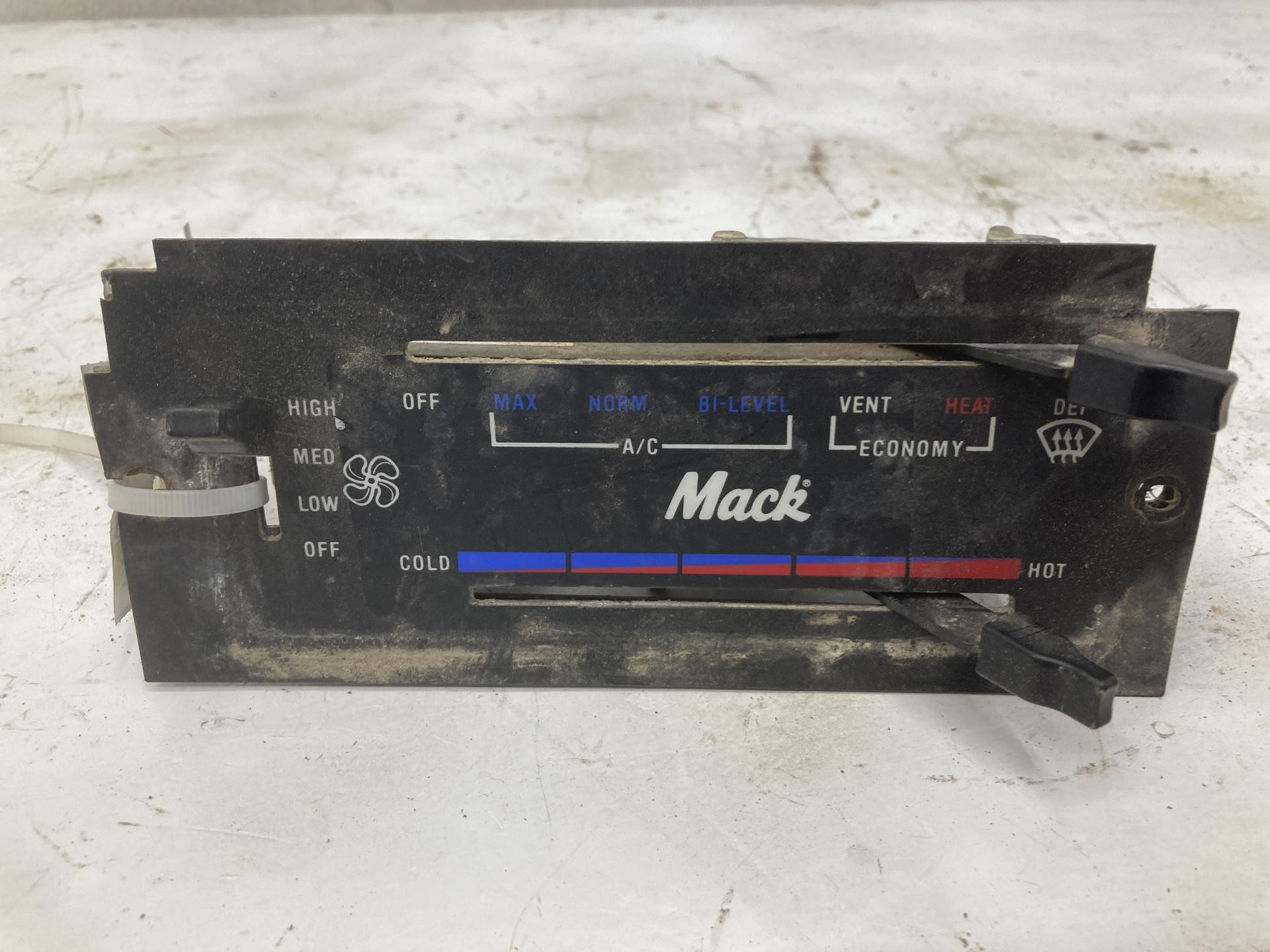 4379-RD342400 Mack CH600 Heater AC Temperature Control for Sale