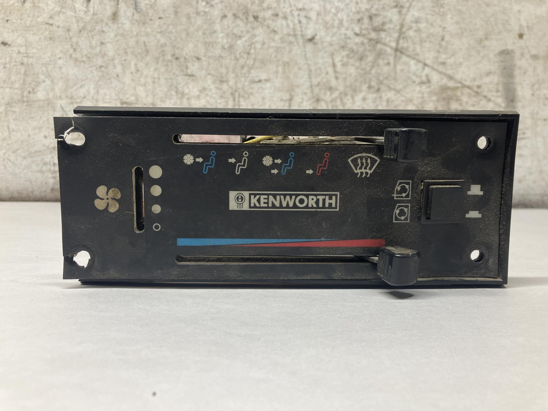 Genuine PACCAR Heater & AC Temperature Control Unit For Kenworth - F21-1040-11000