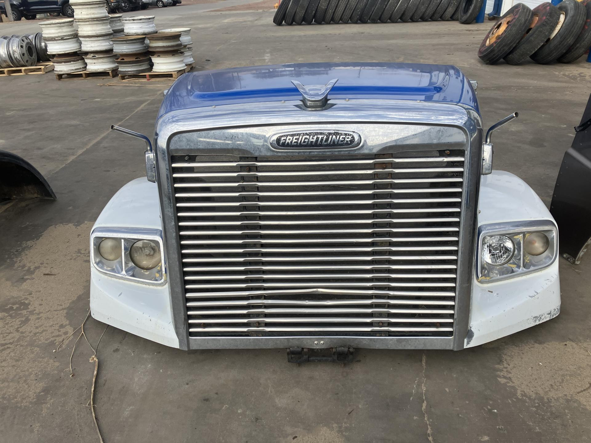 Freightliner 122SD Hood for Sale