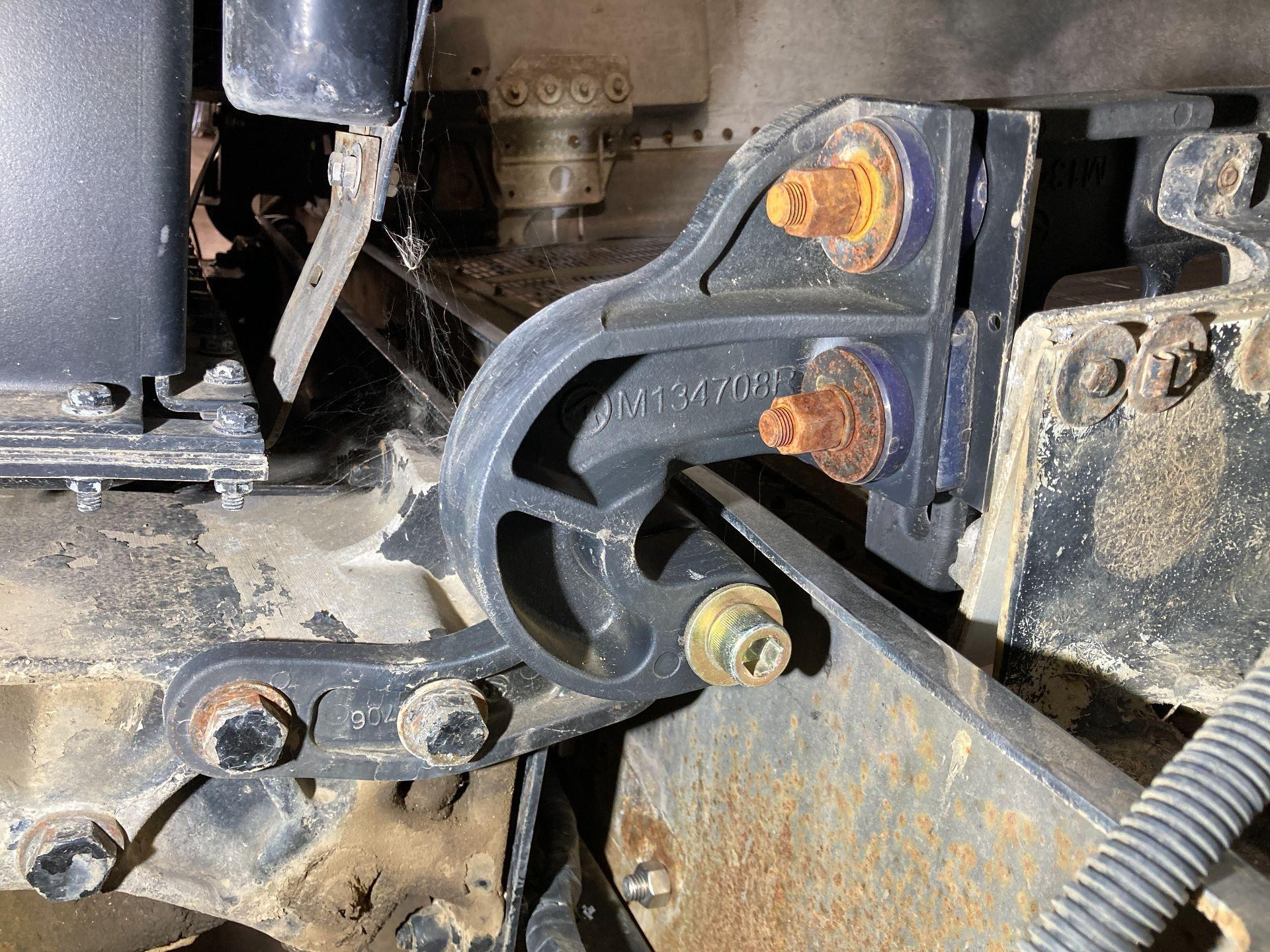 Peterbilt 377 Hood Hinge for Sale