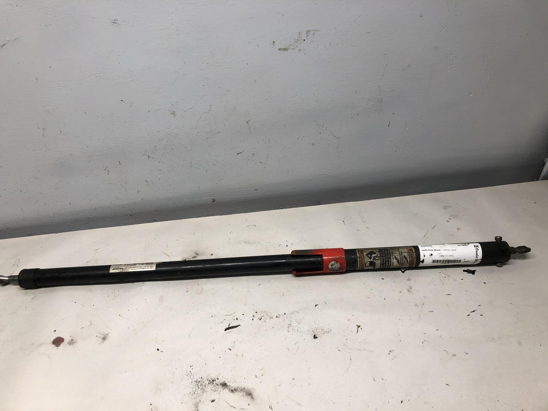 Peterbilt 579 Hood Shock for Sale Peterbilt 579 Hood Shock for Sale