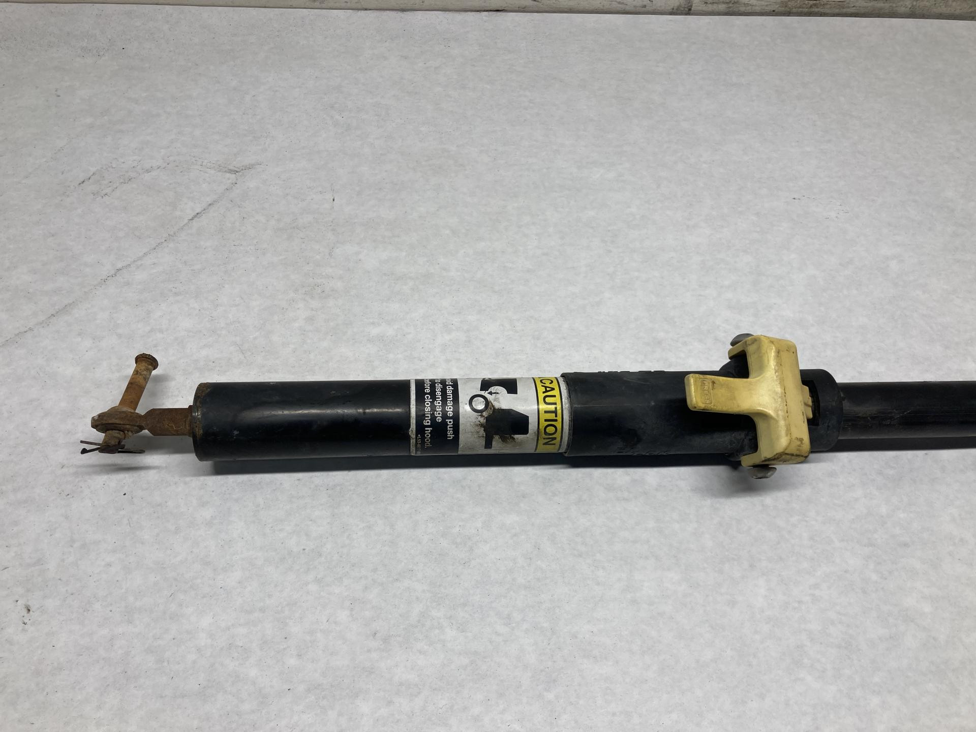 L71-6019 | Peterbilt 579 Hood Shock for Sale