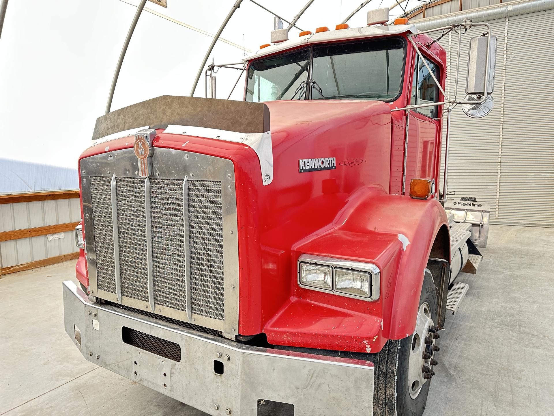 T800様　1本 1967 to 1982 Kenworth W900A Hood - JP-K03 - Jones Performance