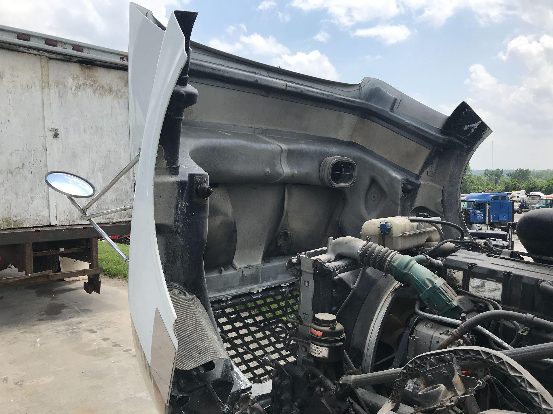 Volvo VNL Hood for Sale