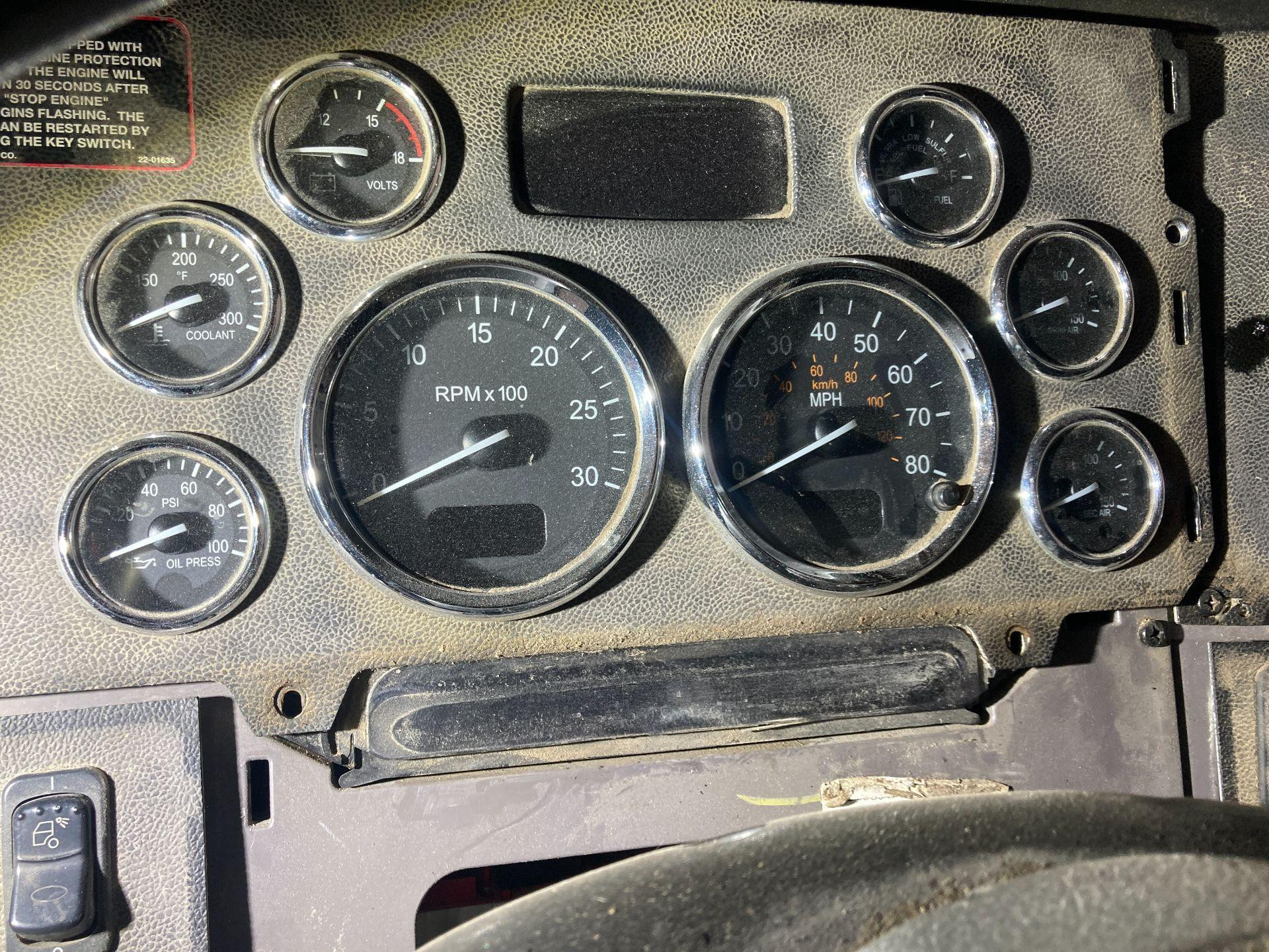 N/A Peterbilt 388 Speedometer Instrument Cluster for Sale