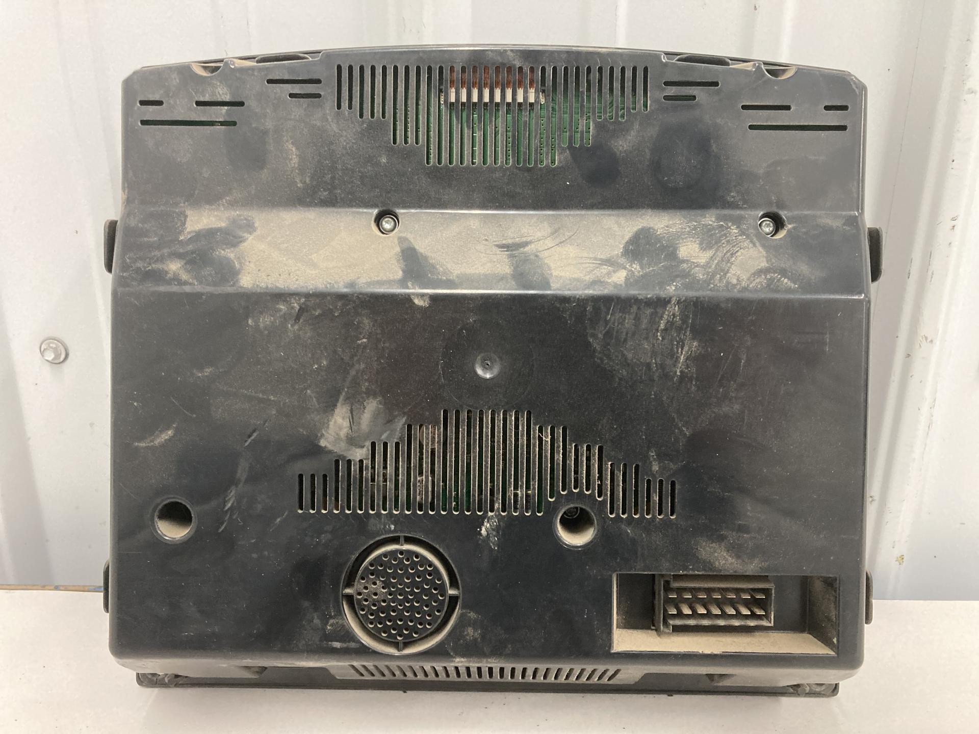 Q43-1096-1-1-101 | Kenworth T800 Speedometer Instrument Cluster