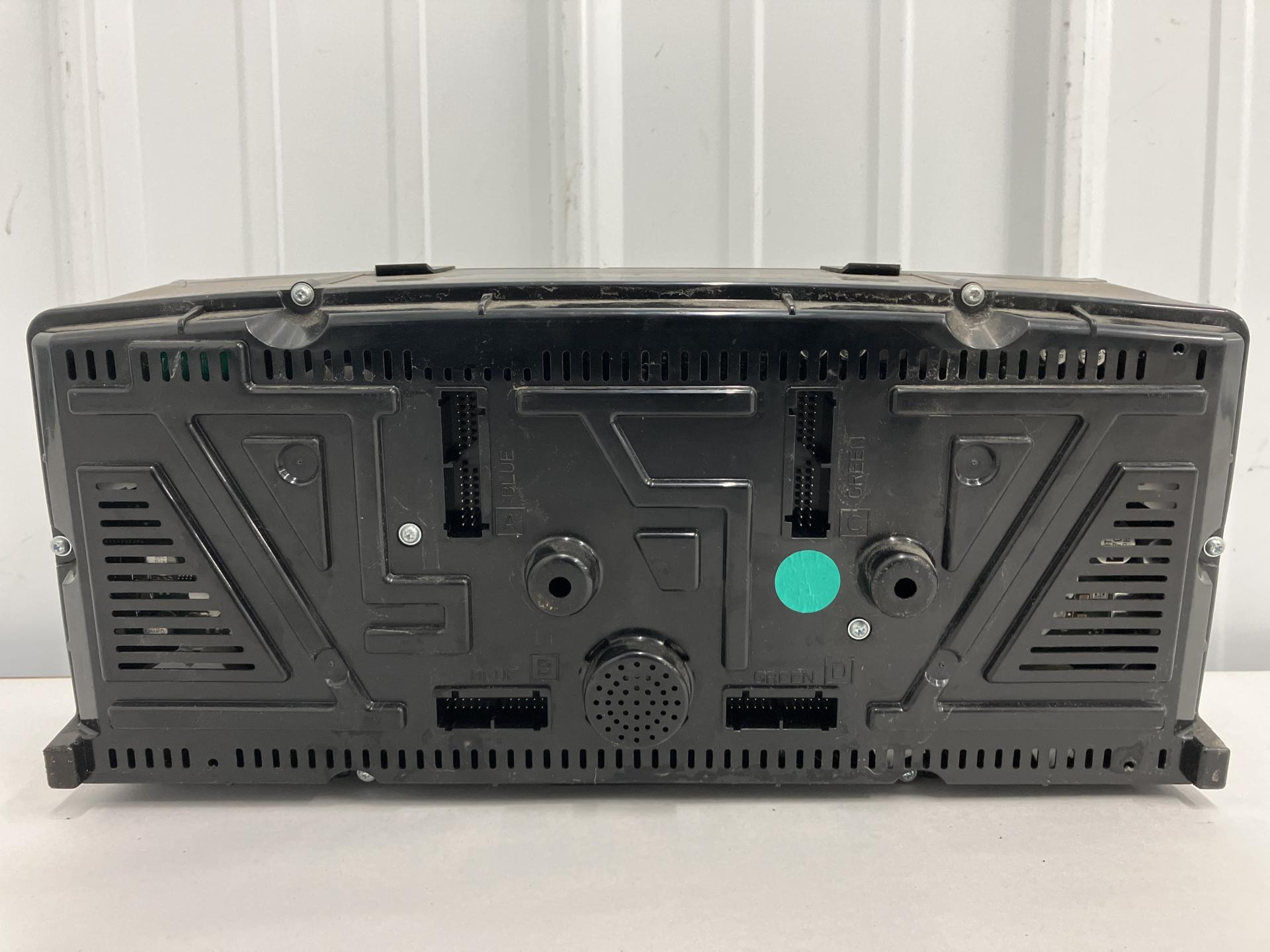 Volvo VNL Speedometer Instrument Cluster for Sale