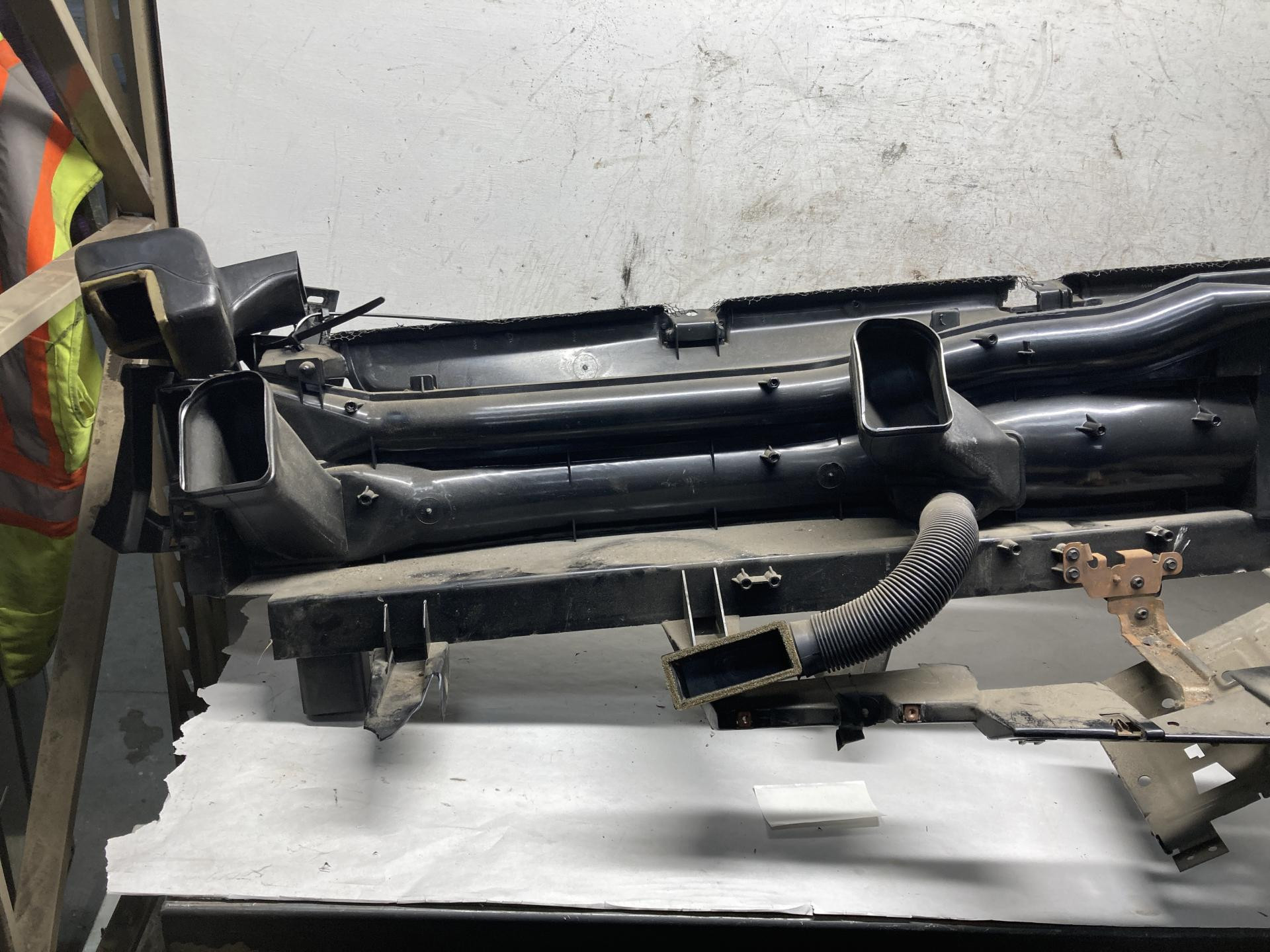 YFRH-19E727 | Sterling A9513 Cab Interior Part for Sale