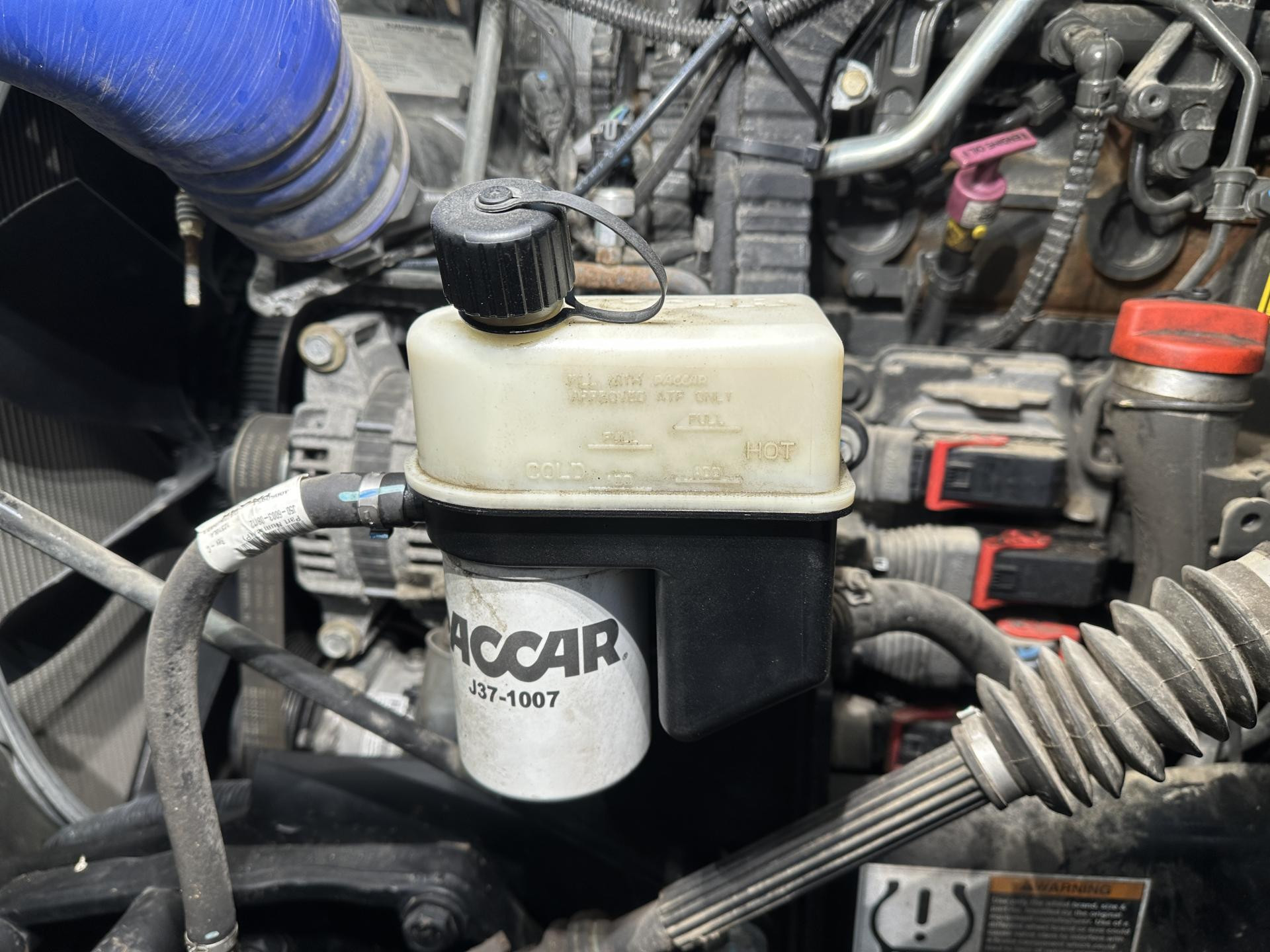 Kenworth T880 Power Steering Reservoir for Sale