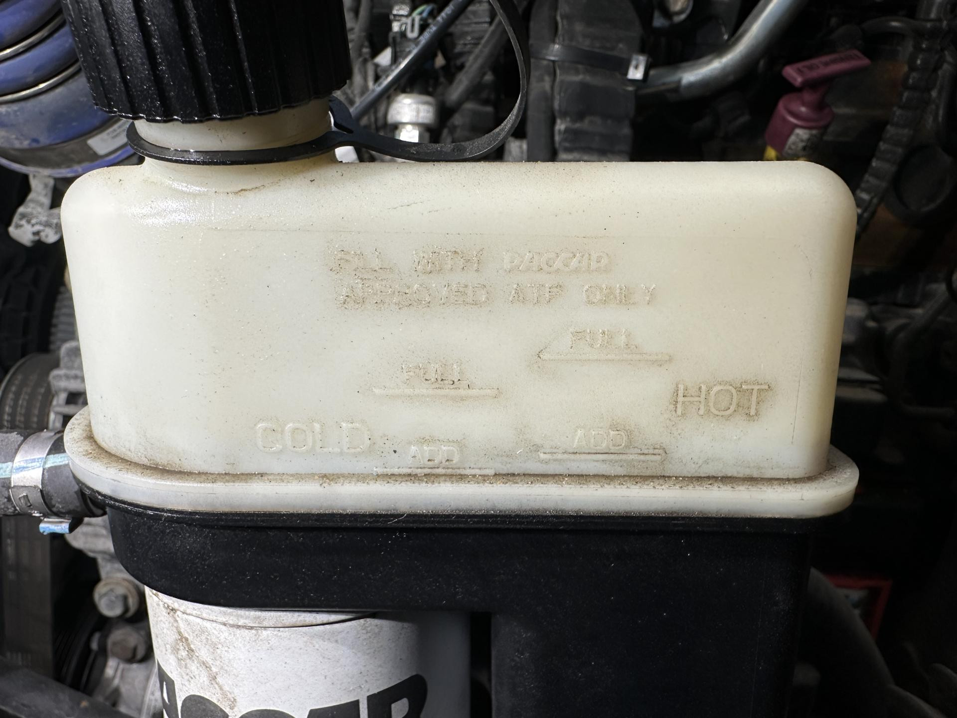Kenworth T880 Power Steering Reservoir for Sale
