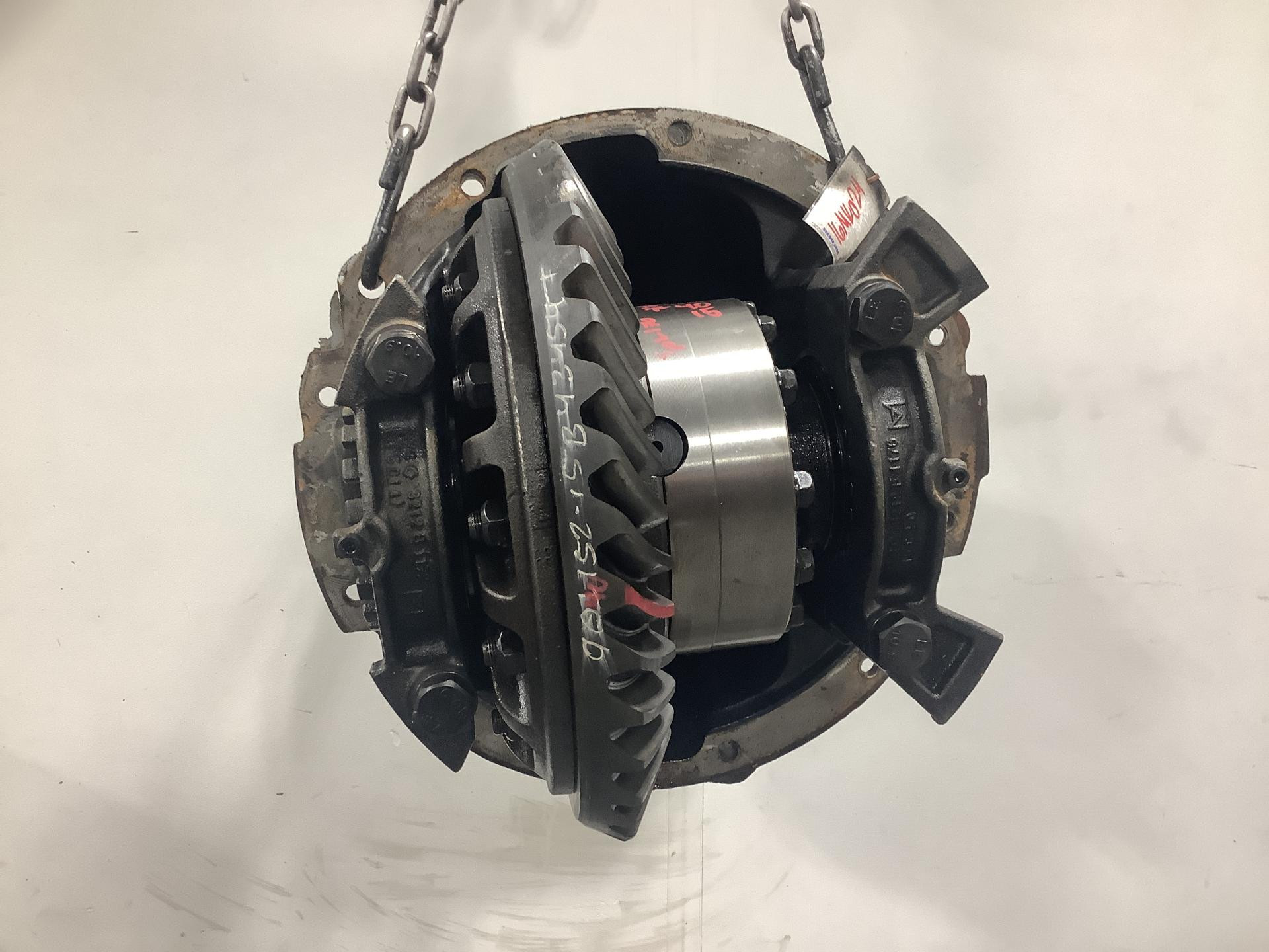 Meritor RS24160 Rear Differential | Carrier Assembly for Sale