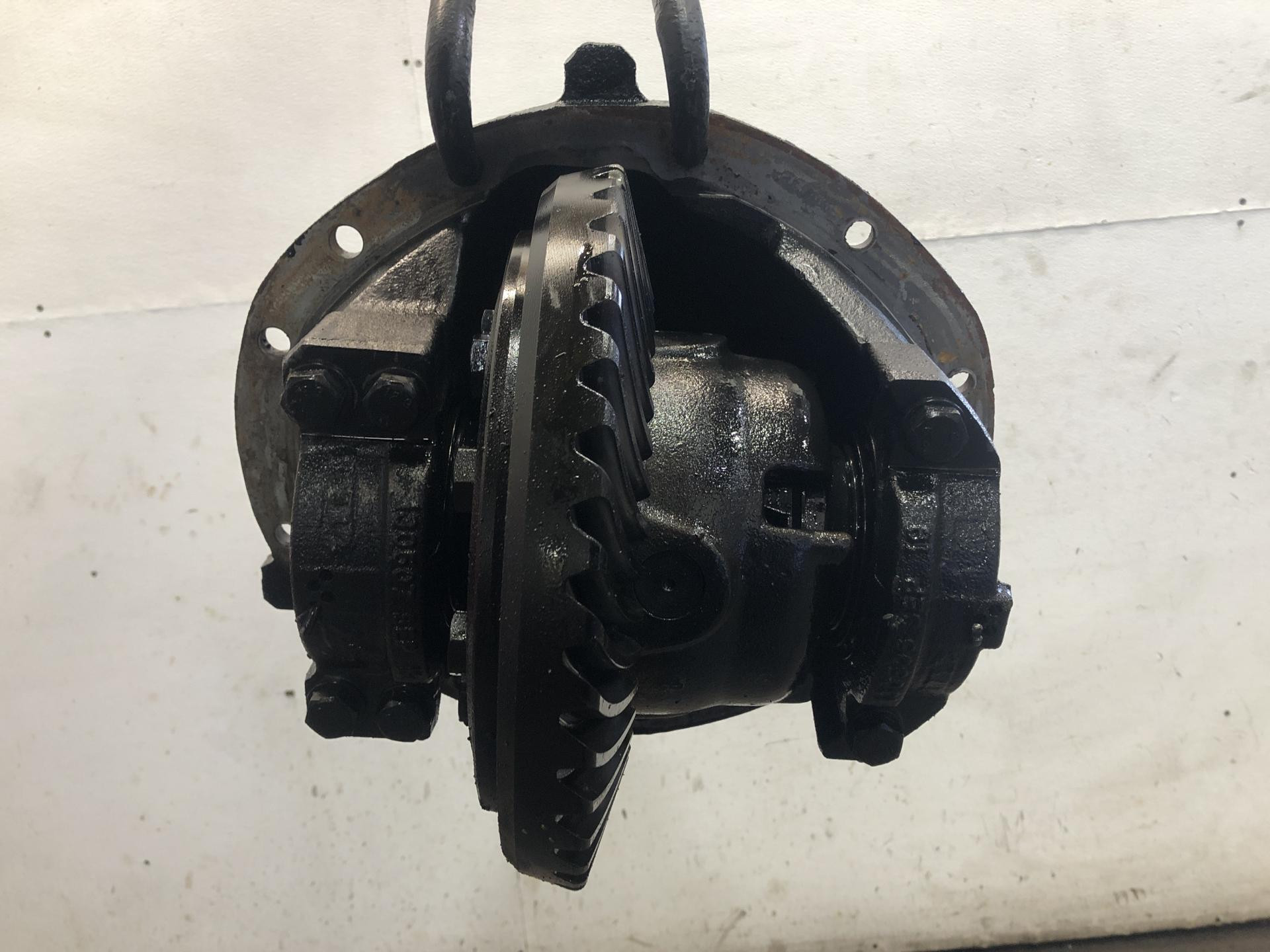Spicer S130 Rear Differential | Carrier Assembly for Sale