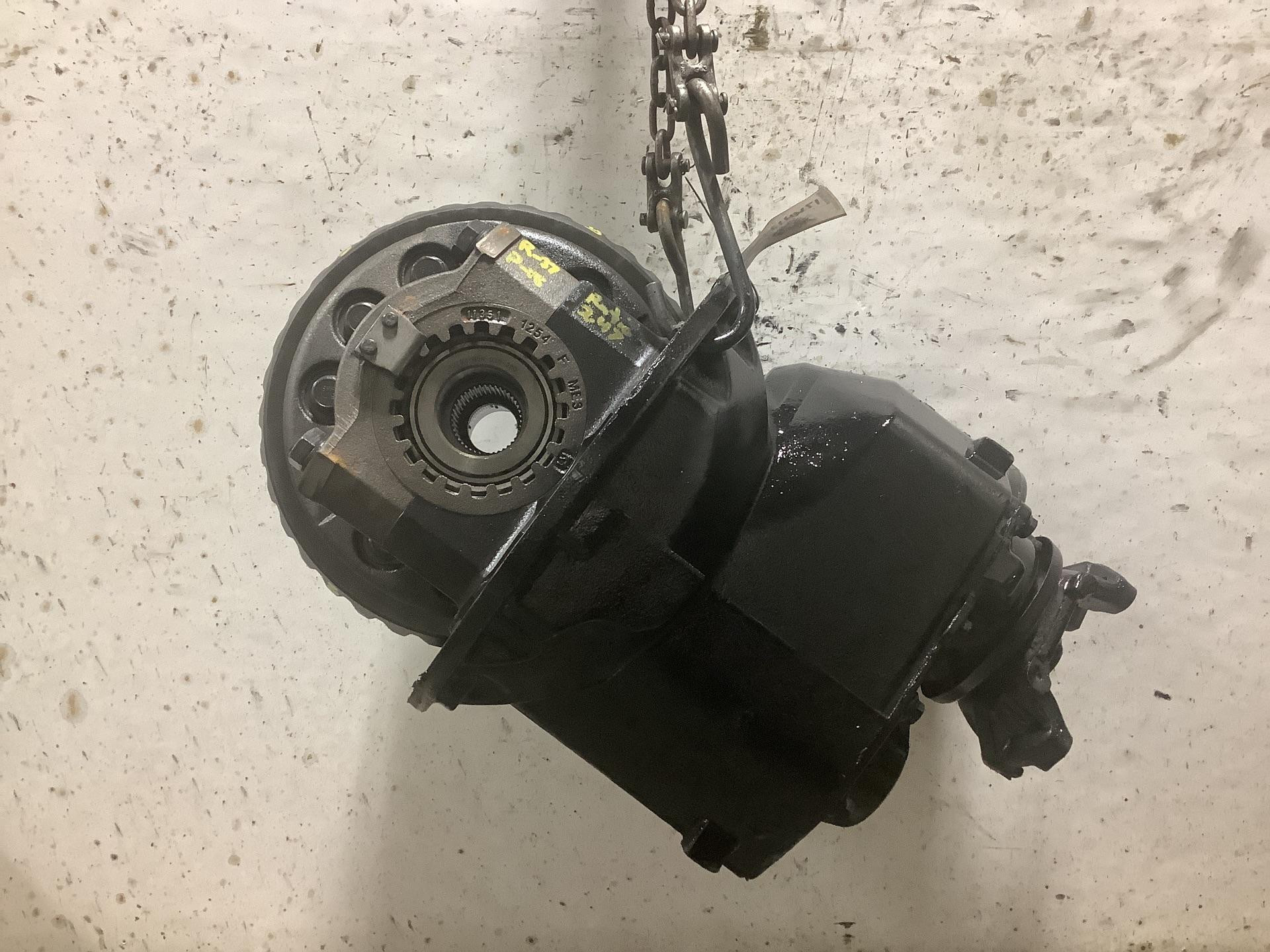 A1-3200M2431 | Meritor MP2214X Front Carrier | Differential Assembly for Sa