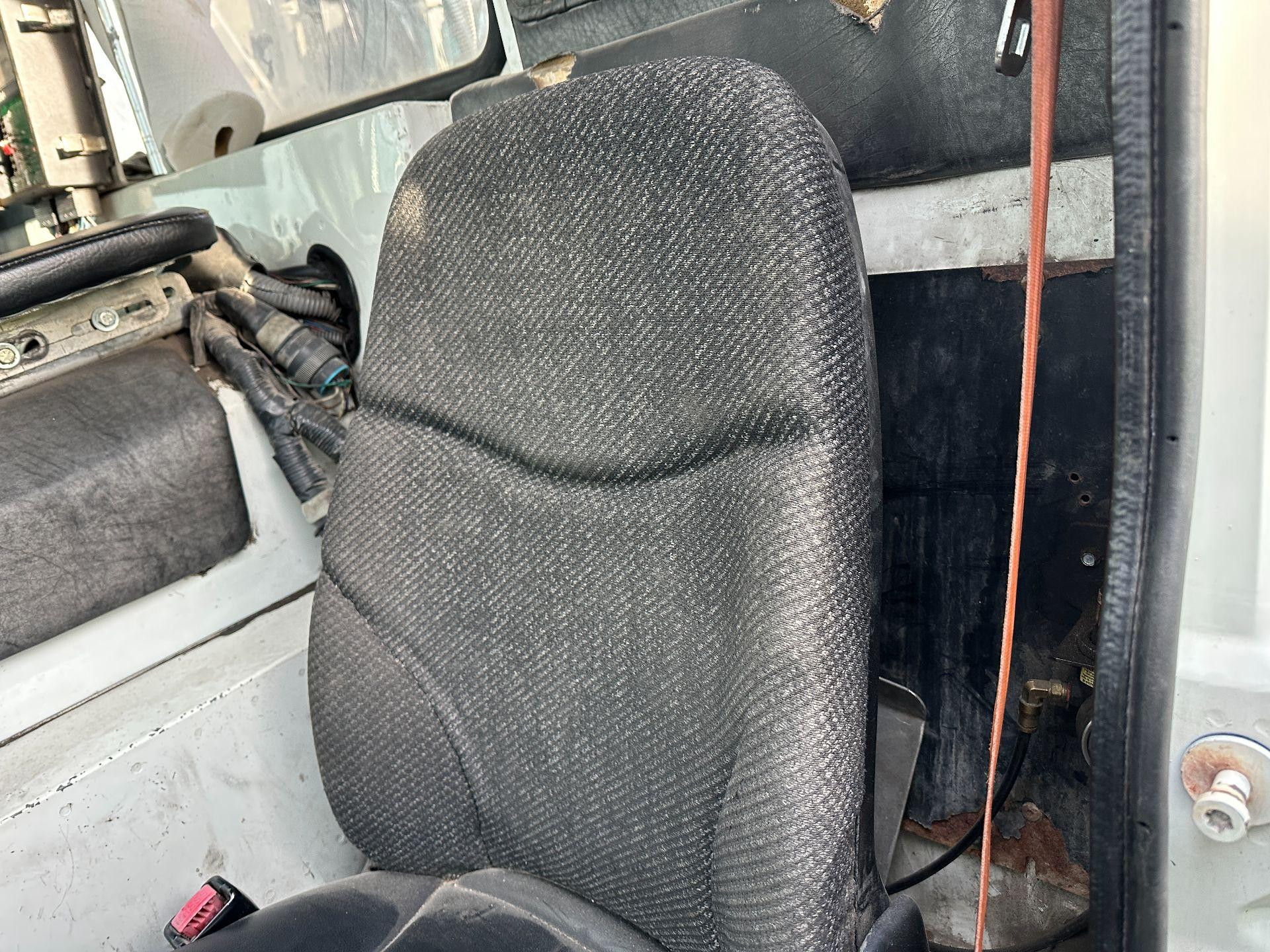Mack LEU Air Ride Seat for Sale