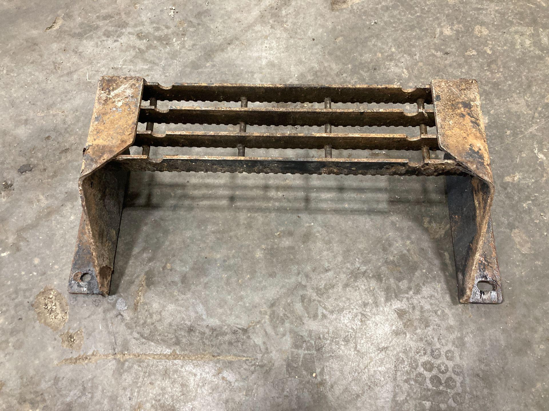 Ford F650 Step (Frame, Fuel Tank, Faring) for Sale