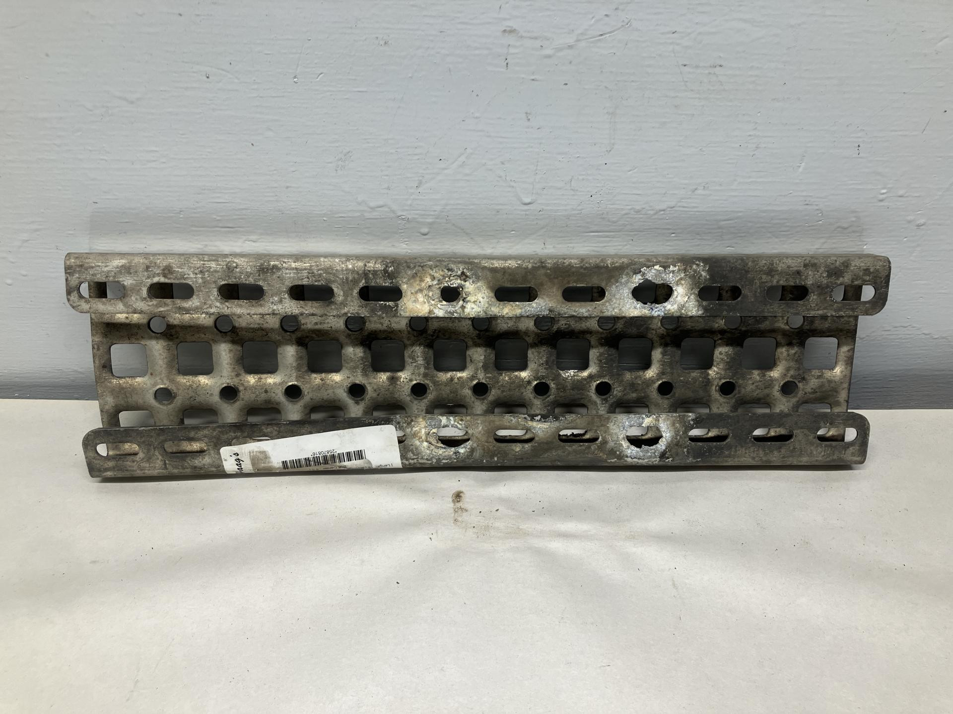 Volvo VNL Step (Frame, Fuel Tank, Faring) for Sale