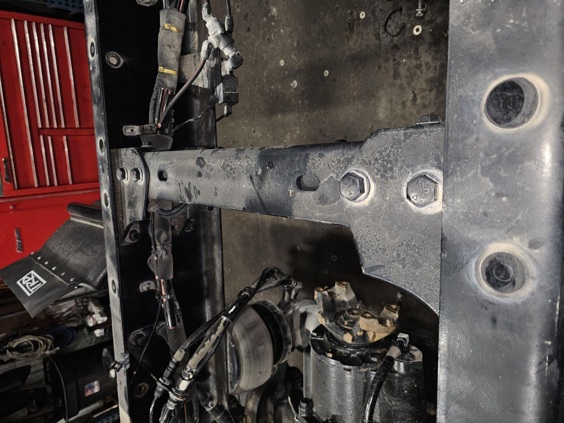 パーツ kenken K140-2437 | Kenworth T800 Suspension Crossmember/K-Frame for