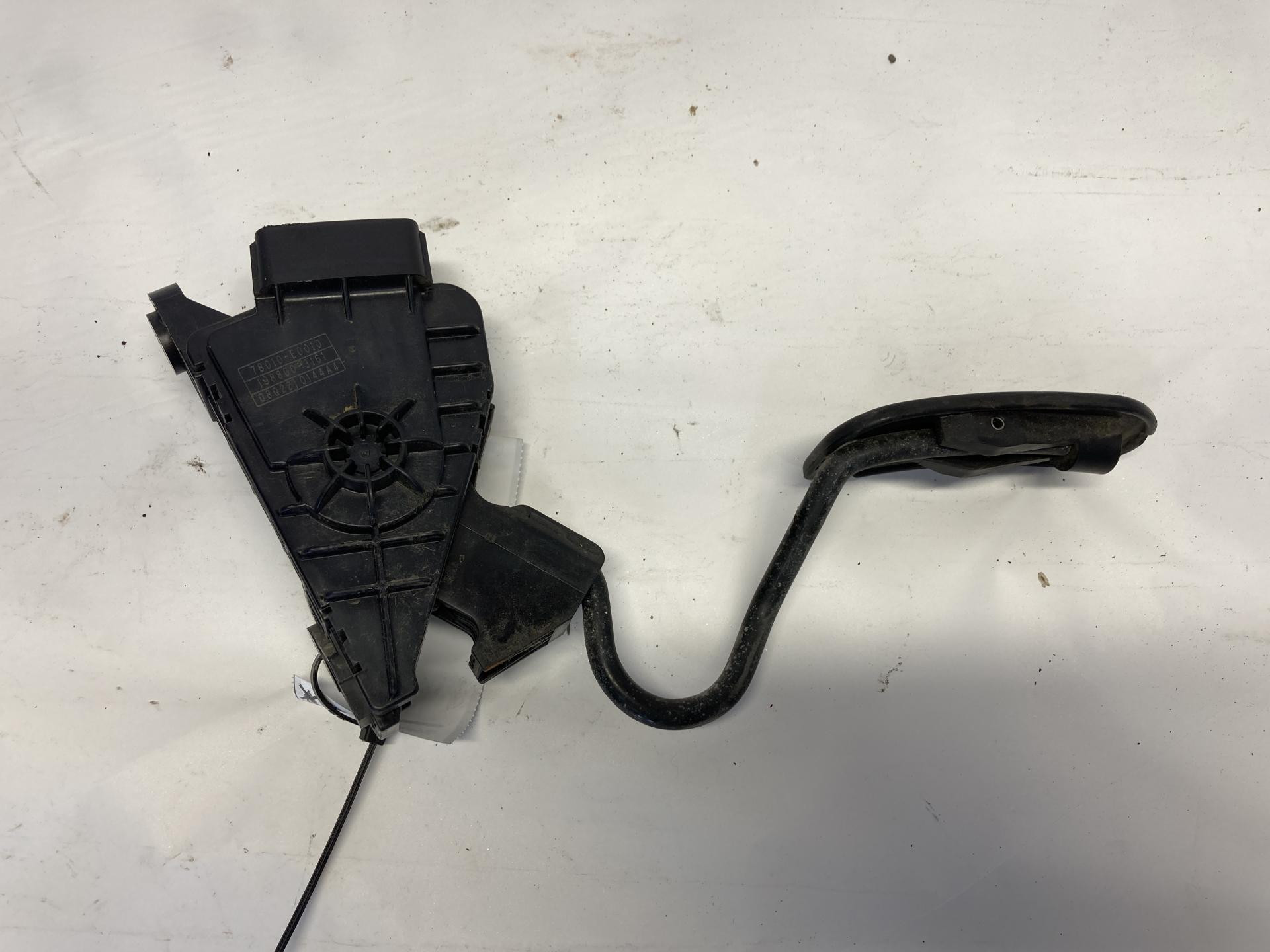 78010-E0010 | Hino 268 Foot Control Pedal for Sale