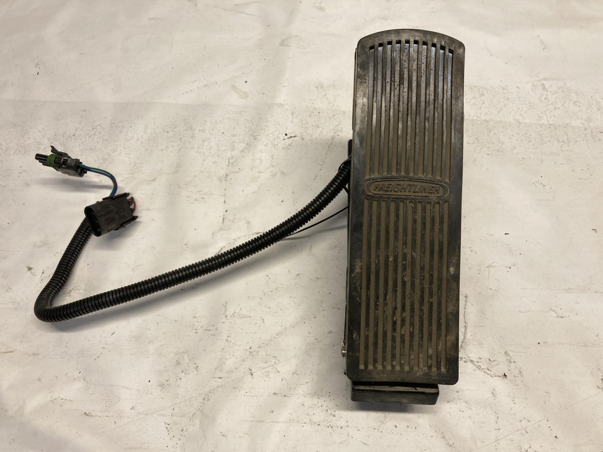 Freightliner FLD112 Foot Control Pedal for Sale
