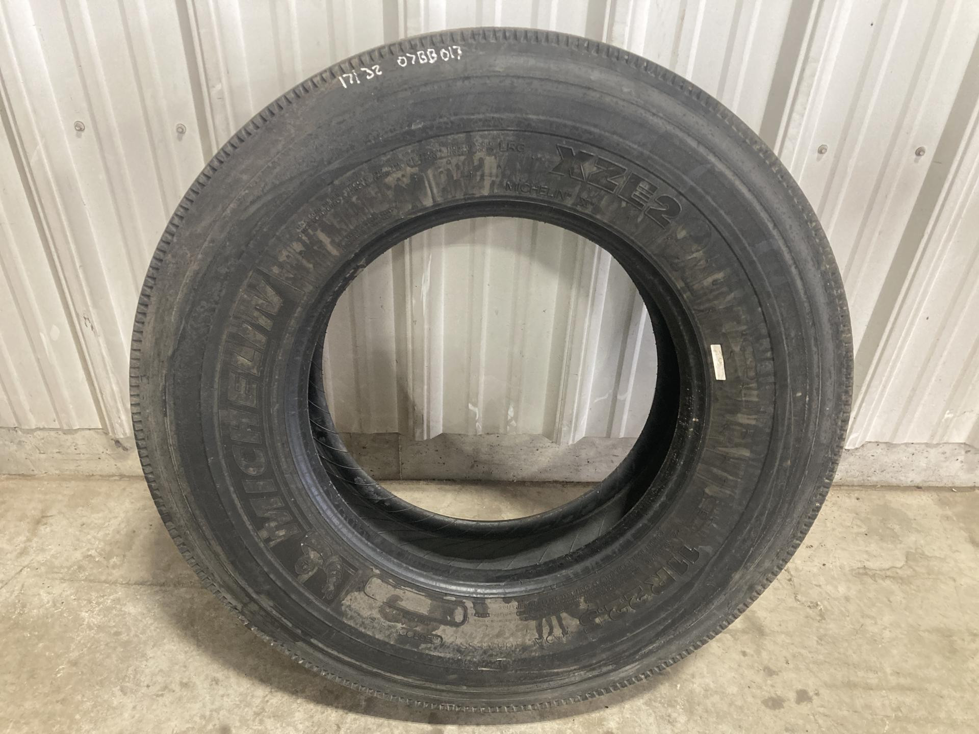 MICHELIN Blue Bird A3FE Tire for Sale