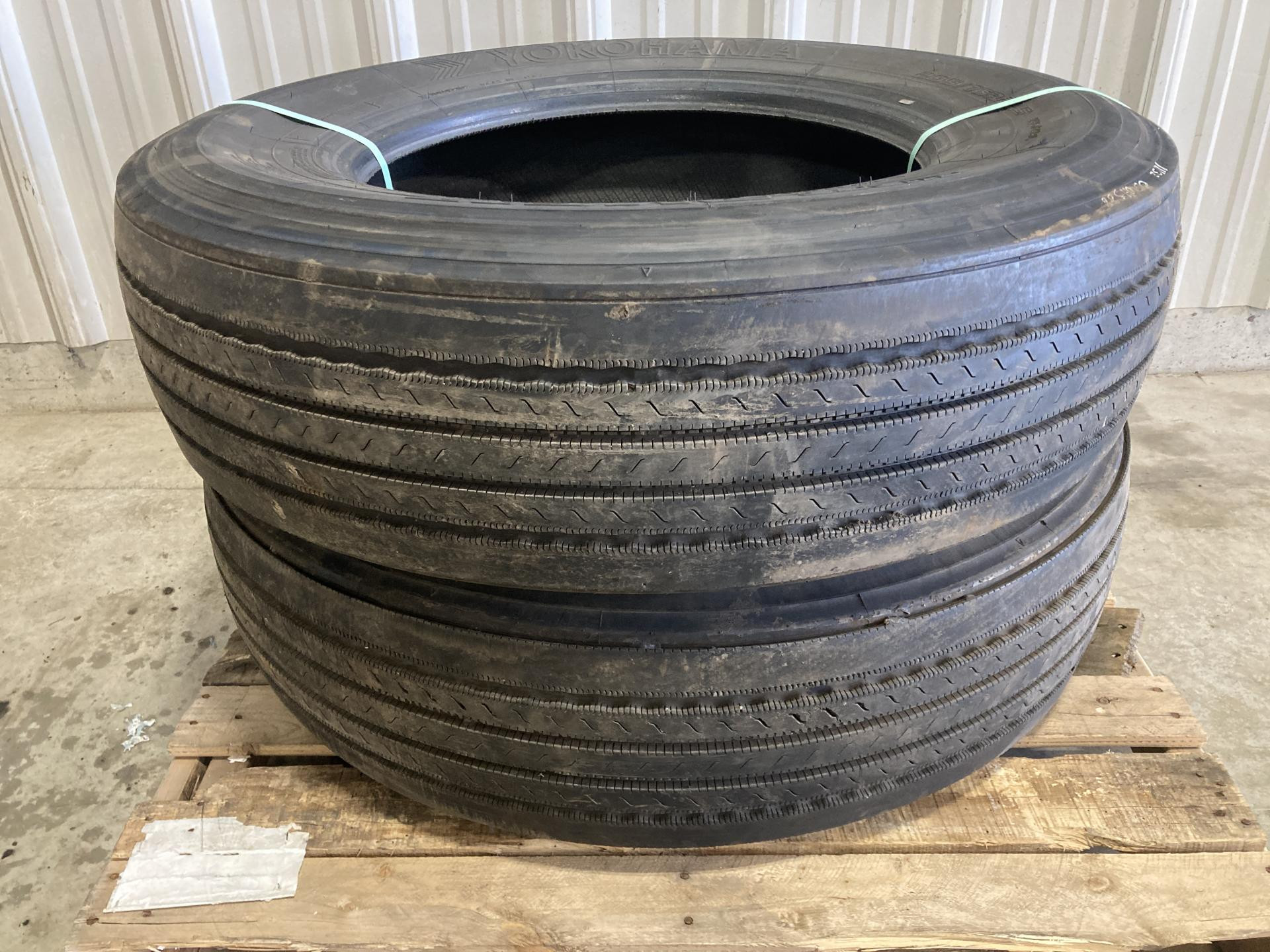 当時モノWIDE TRUCK 75 Mickey Thompson ET Street R Tire - 28X11.50-15LT 90000024643