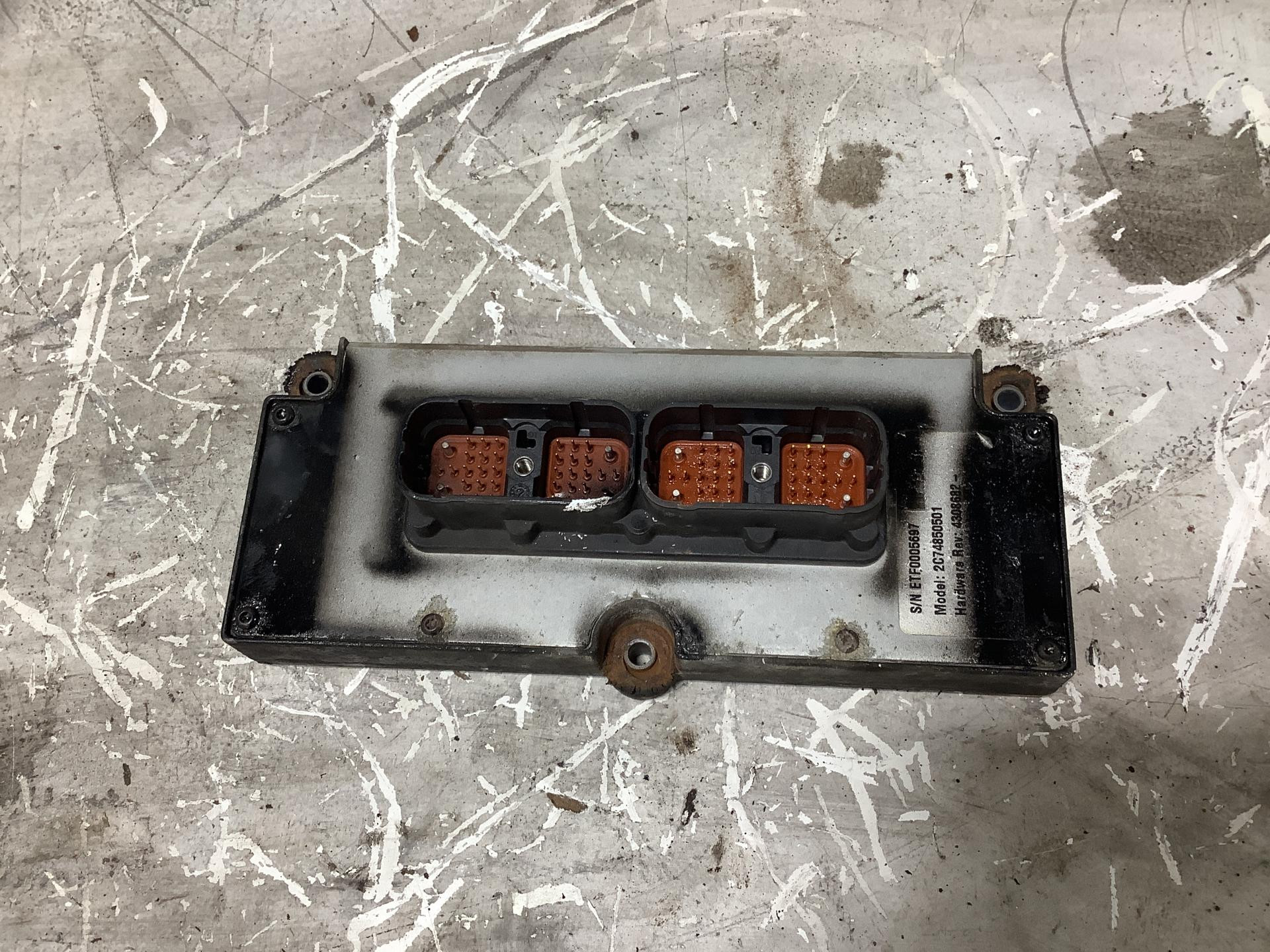 ETF0005697 | Fuller FO16E310C-LAS TCM | Transmission Control Module for Sal