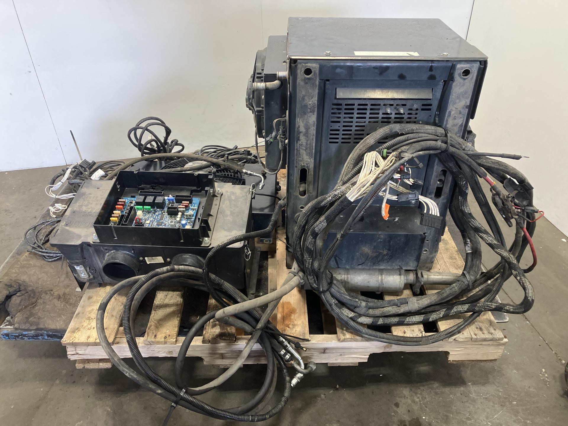 Heavy Duty Semi Truck APU | Auxiliary Power Unit for Sale